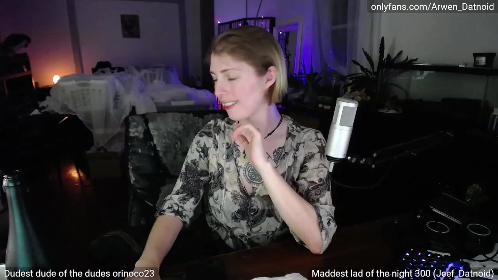 Gallery image thumbnail from Arwen_Datnoid's myfreecams stream on, 06/30/2023, 04:06 image 2 of 20