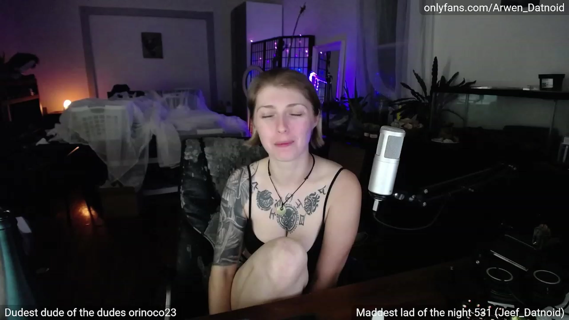 Gallery image thumbnail from Arwen_Datnoid's myfreecams stream on, 06/30/2023, 04:06 image 11 of 20