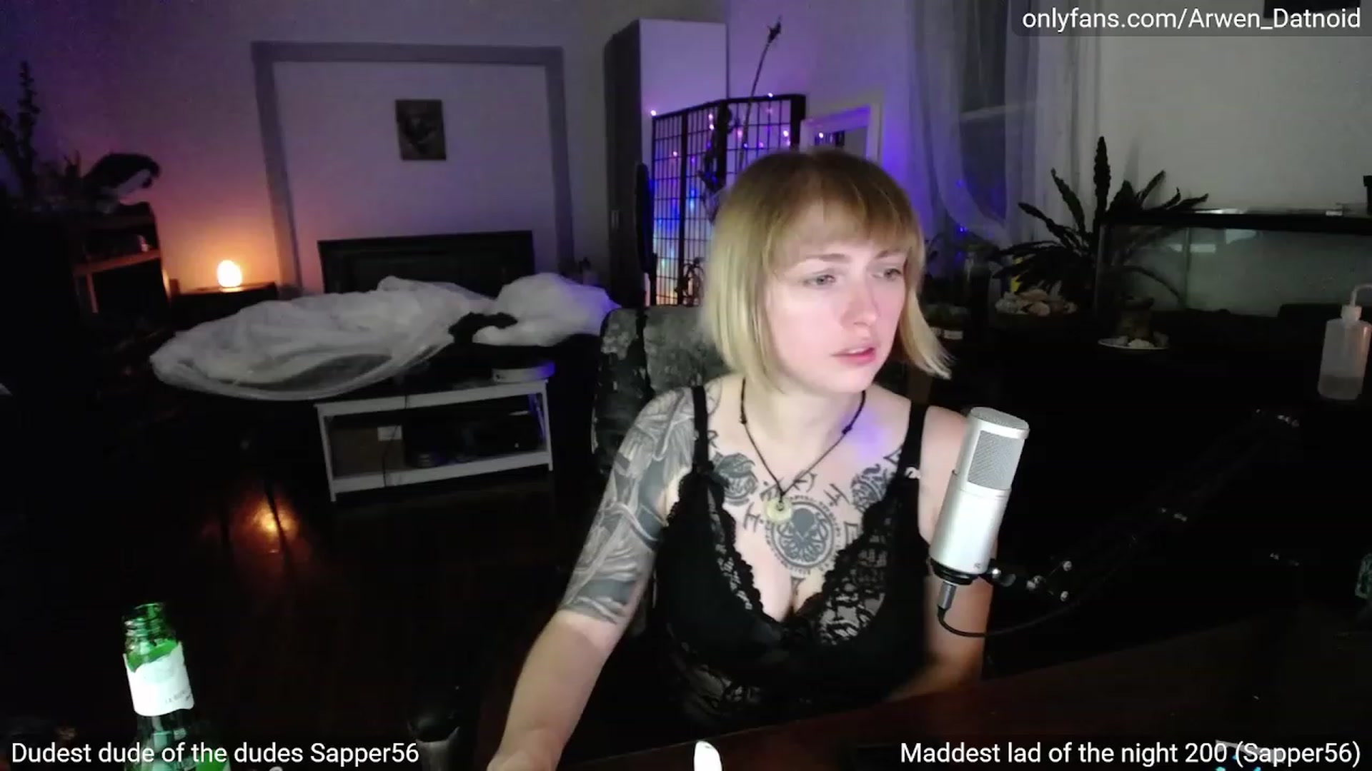 Gallery image thumbnail from Arwen_Datnoid's myfreecams stream on, 07/02/2023, 03:08 image 10 of 20