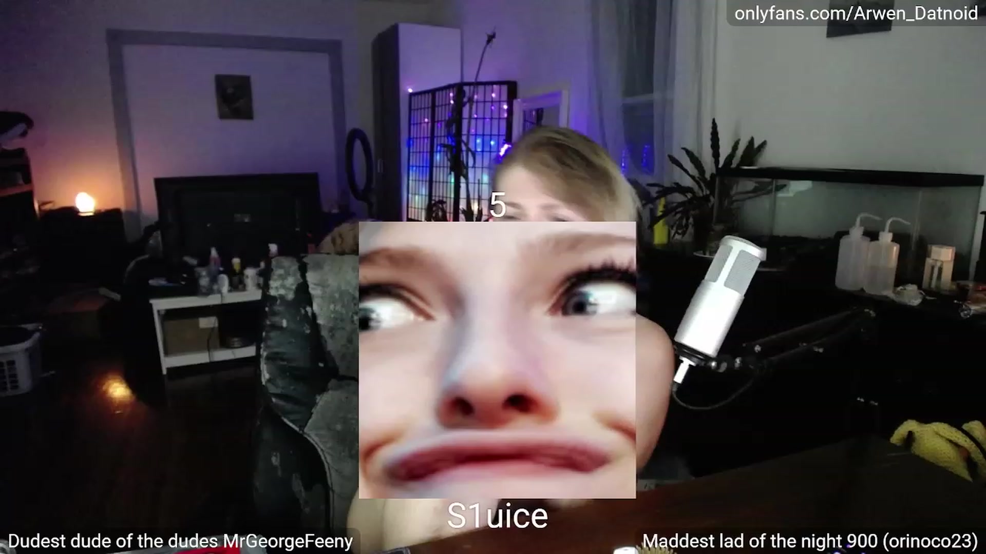 Gallery image thumbnail from Arwen_Datnoid's myfreecams stream on, 07/15/2023, 05:36 image 14 of 20
