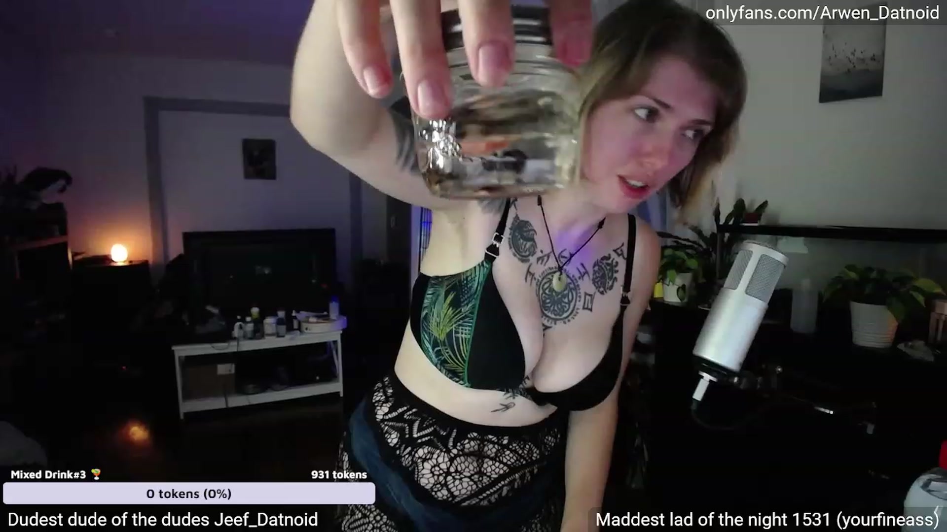 Gallery image thumbnail from Arwen_Datnoid's myfreecams stream on, 07/21/2023, 05:55 image 9 of 20