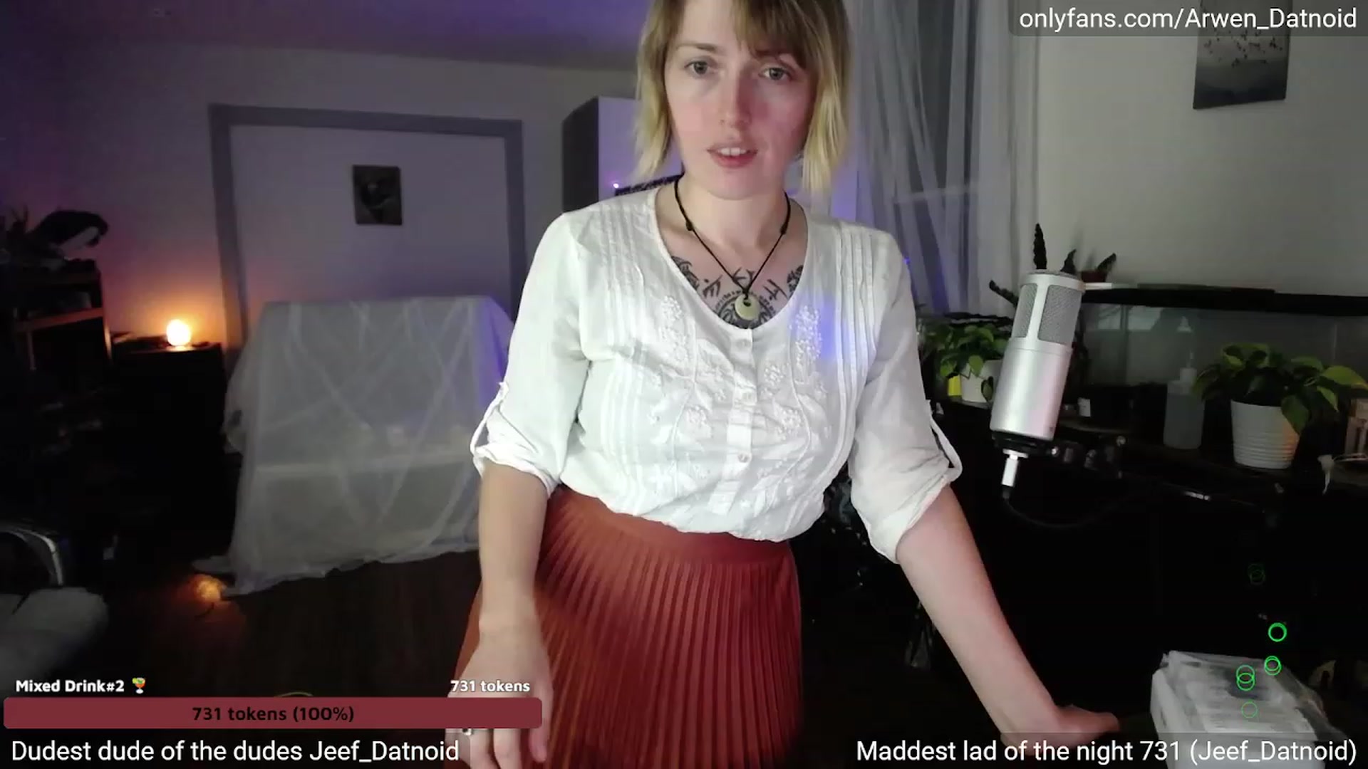 Gallery image thumbnail from Arwen_Datnoid's myfreecams stream on, 07/22/2023, 03:22 image 7 of 20