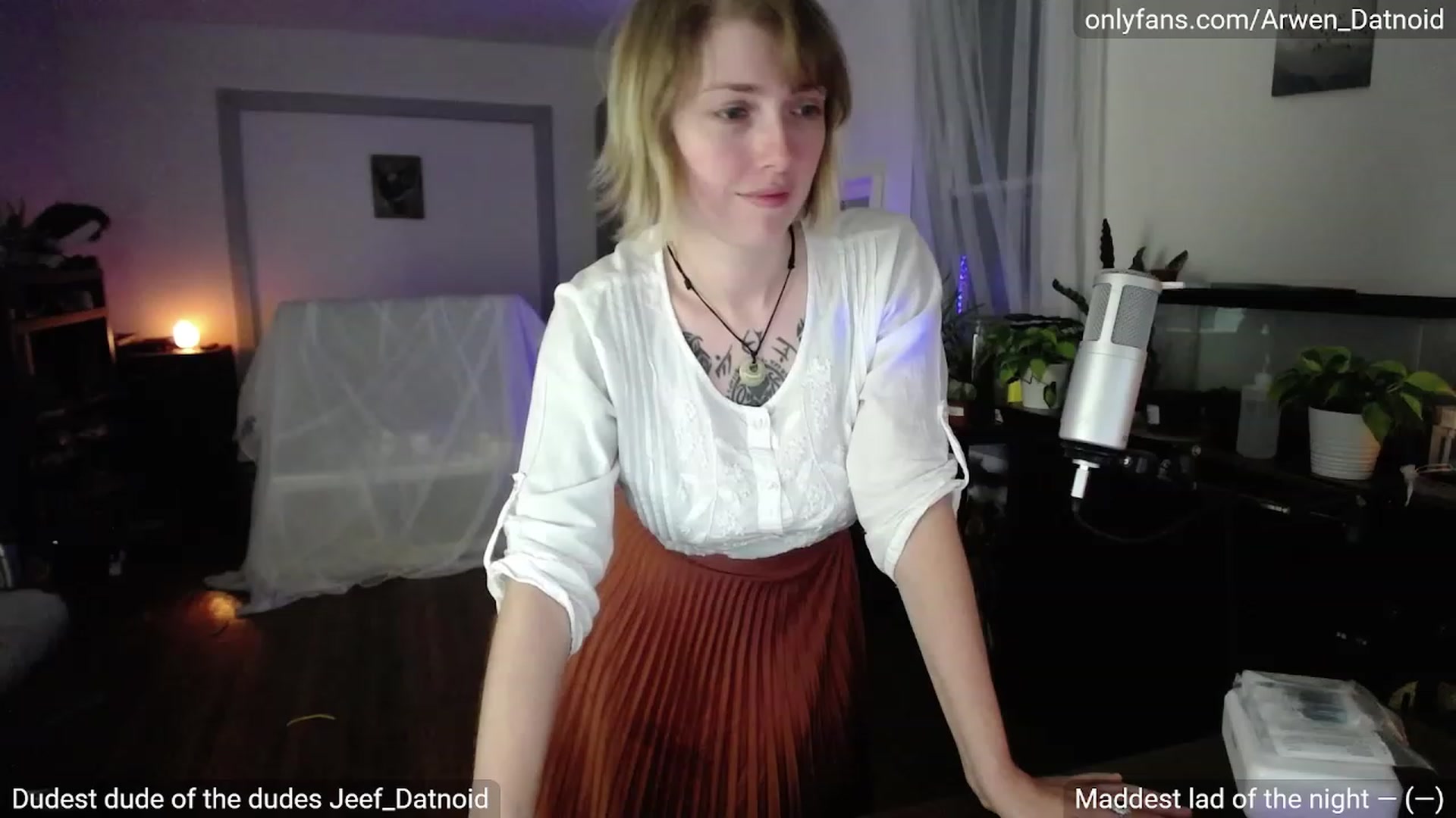 Gallery image thumbnail from Arwen_Datnoid's myfreecams stream on, 07/22/2023, 03:22 image 4 of 20