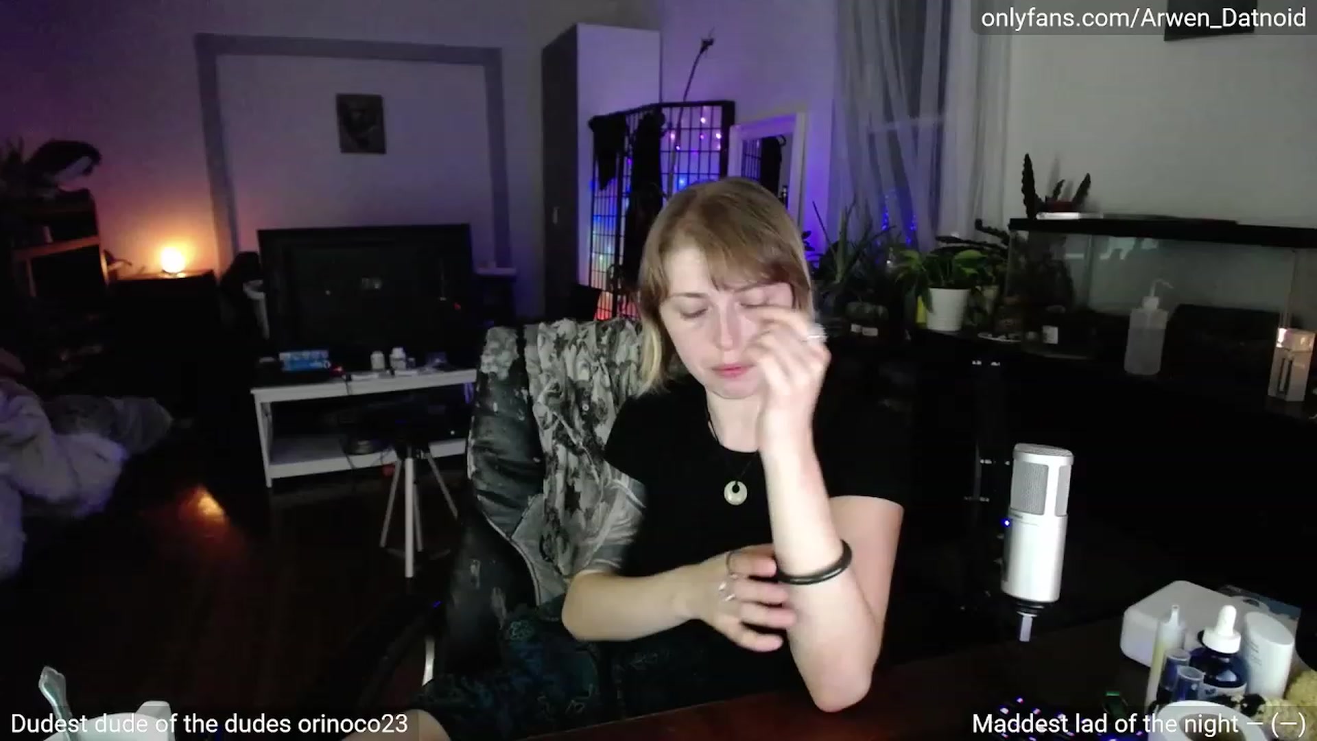 Gallery image thumbnail from Arwen_Datnoid's myfreecams stream on, 07/29/2023, 02:27 image 8 of 20