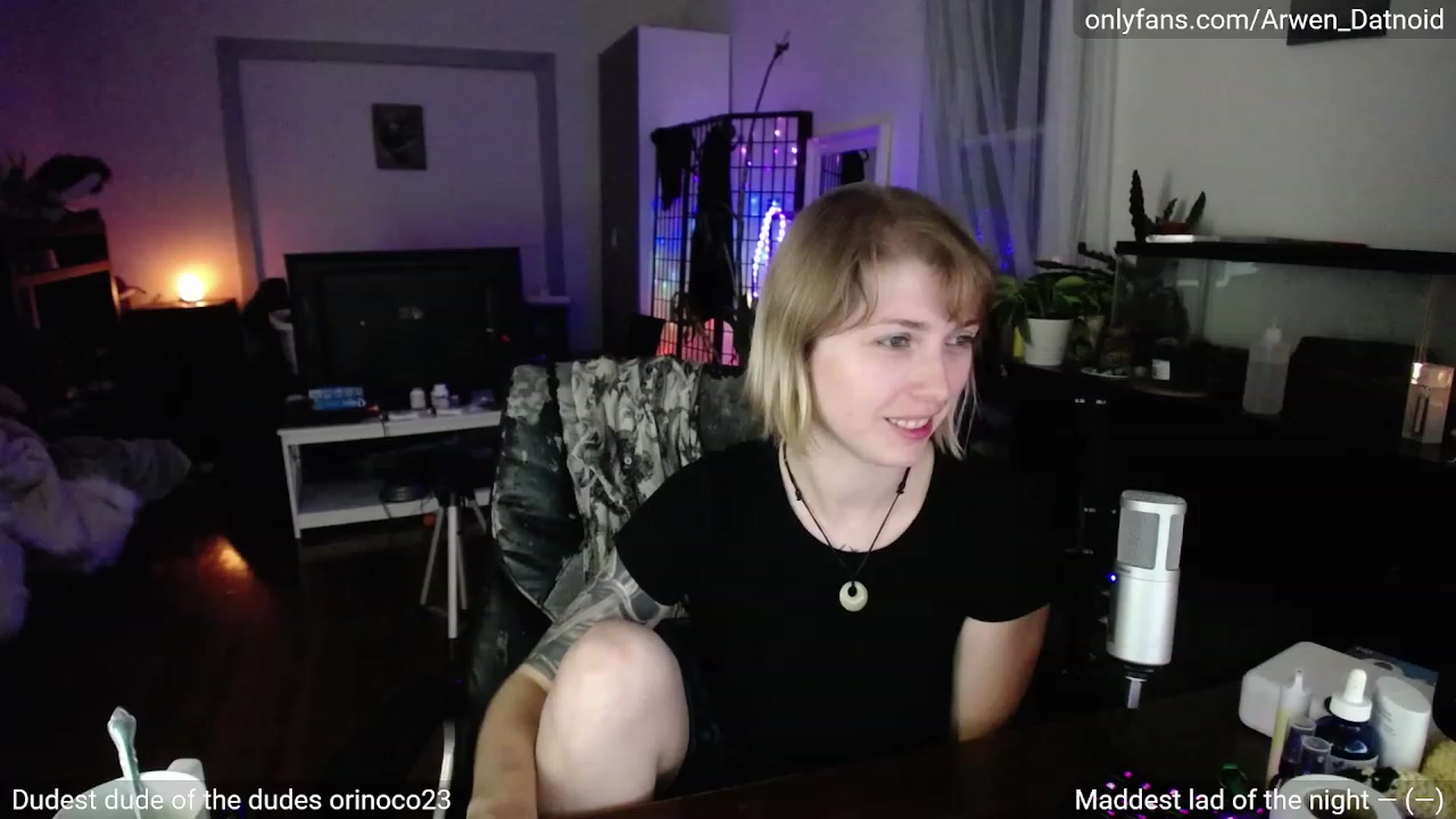 Gallery image thumbnail from Arwen_Datnoid's myfreecams stream on, 07/29/2023, 02:27 image 9 of 20