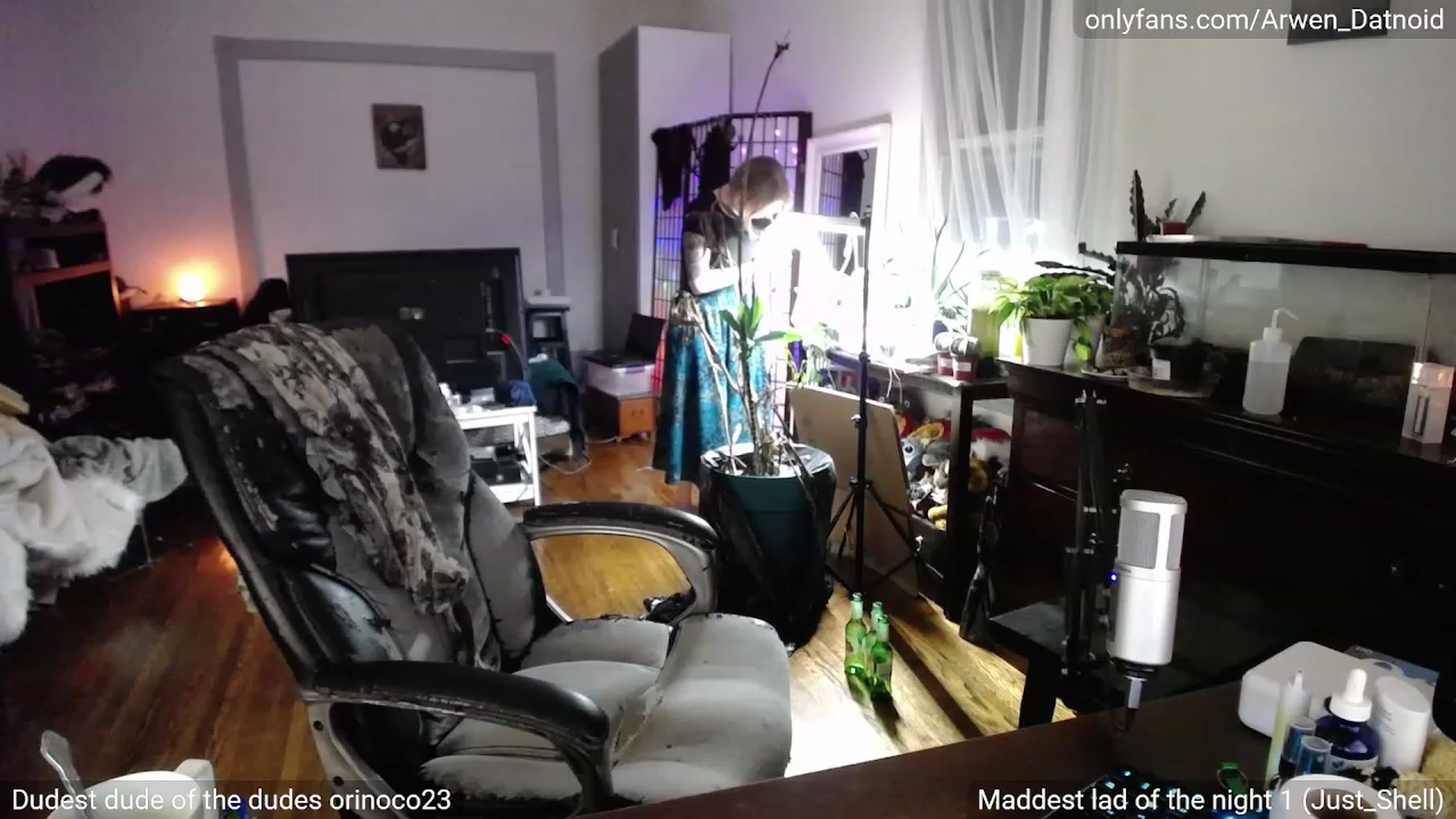 Gallery image thumbnail from Arwen_Datnoid's myfreecams stream on, 07/29/2023, 02:27 image 13 of 20