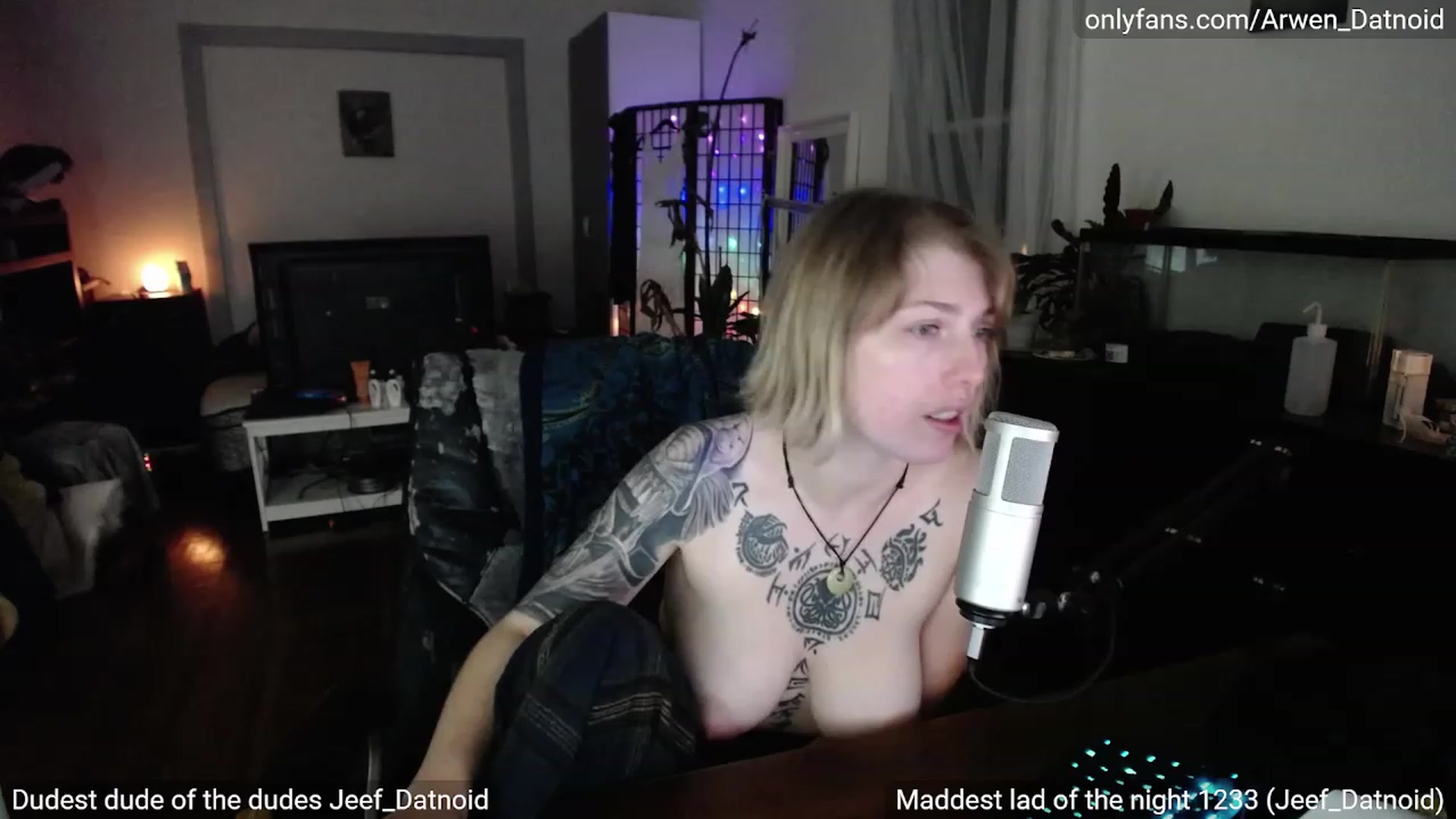 Gallery image thumbnail from Arwen_Datnoid's myfreecams stream on, 08/13/2023, 04:20 image 3 of 20