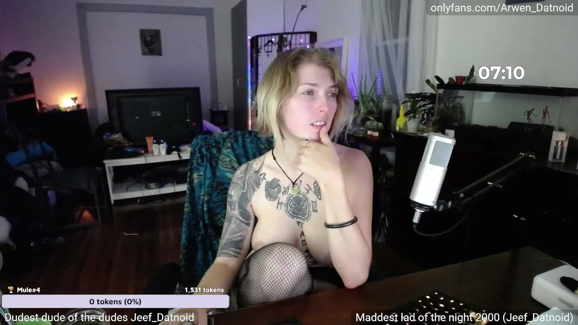 Gallery image thumbnail from Arwen_Datnoid's myfreecams stream on, 08/19/2023, 04:00 image 20 of 20