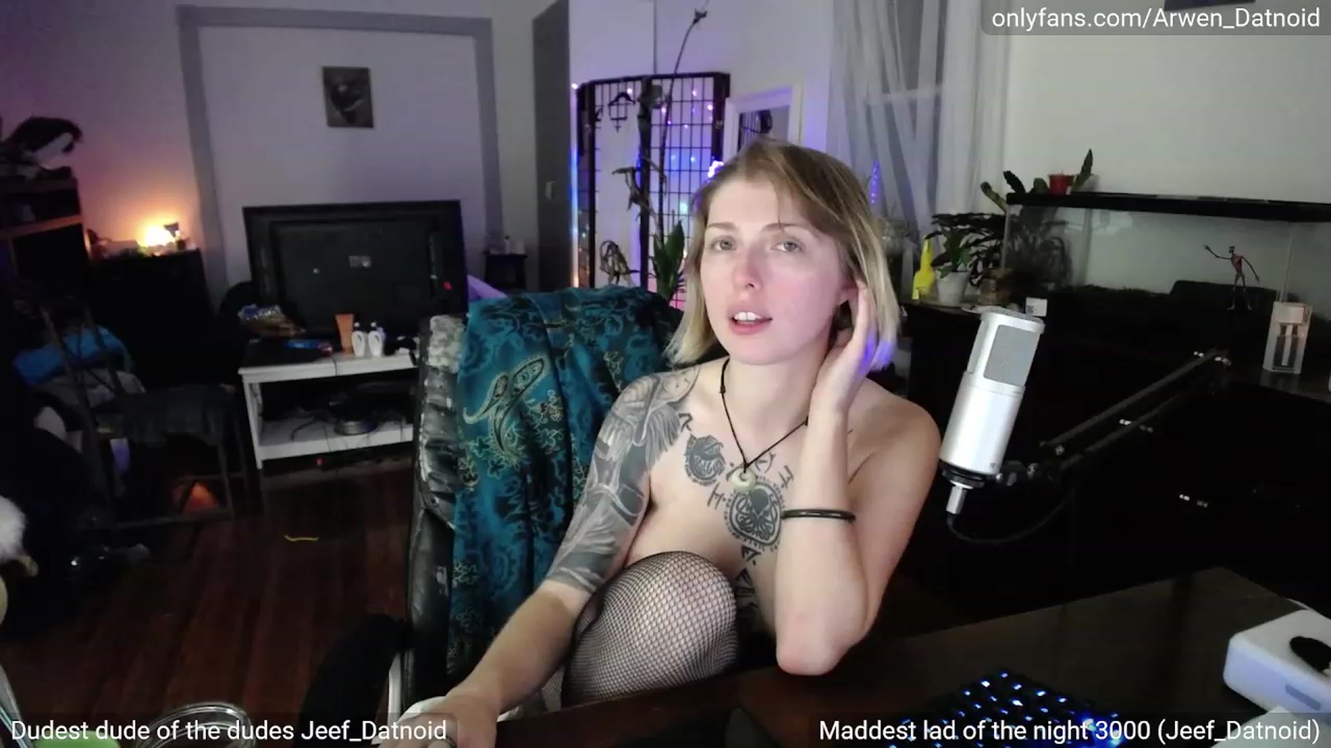 Gallery image thumbnail from Arwen_Datnoid's myfreecams stream on, 08/19/2023, 05:05 image 20 of 20