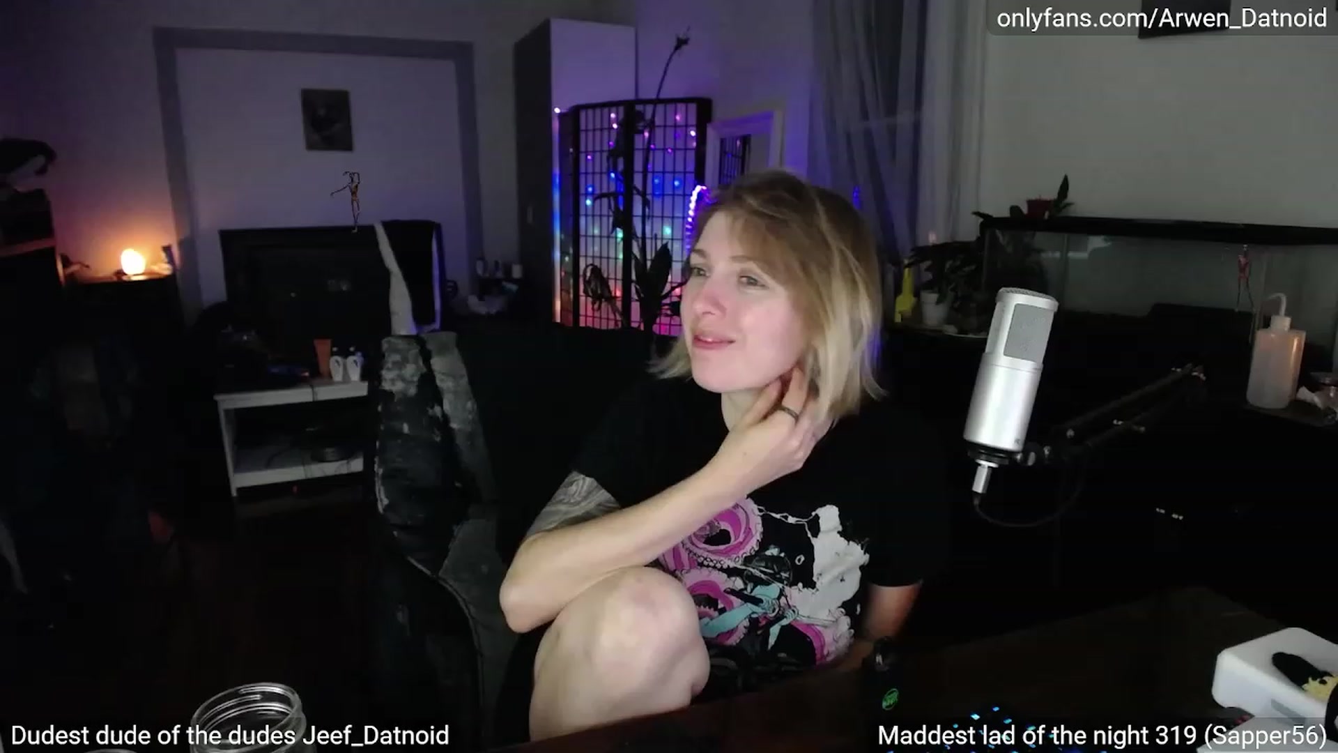 Gallery image thumbnail from Arwen_Datnoid's myfreecams stream on, 08/25/2023, 02:34 image 7 of 20