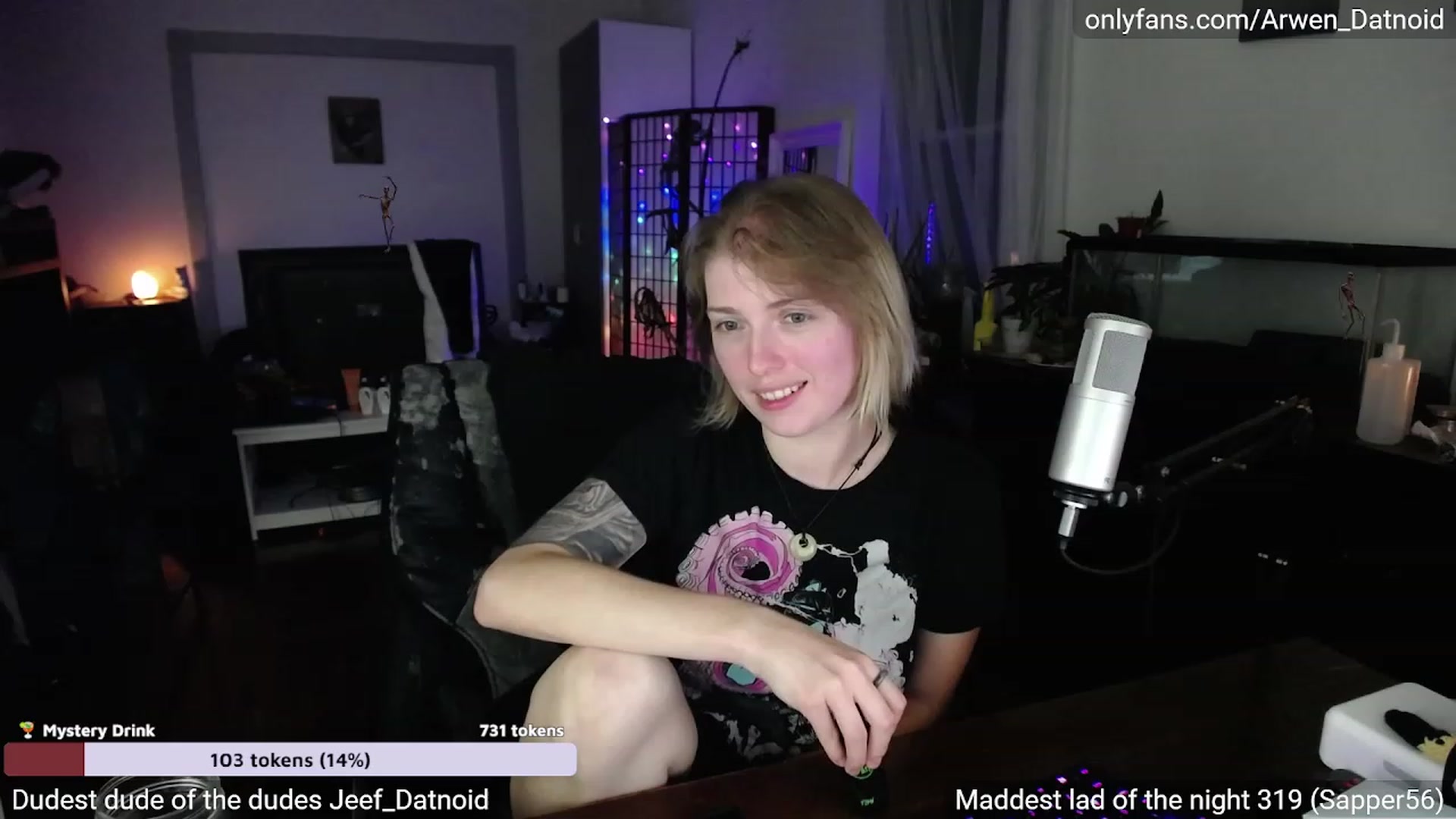 Gallery image thumbnail from Arwen_Datnoid's myfreecams stream on, 08/25/2023, 04:13 image 6 of 20