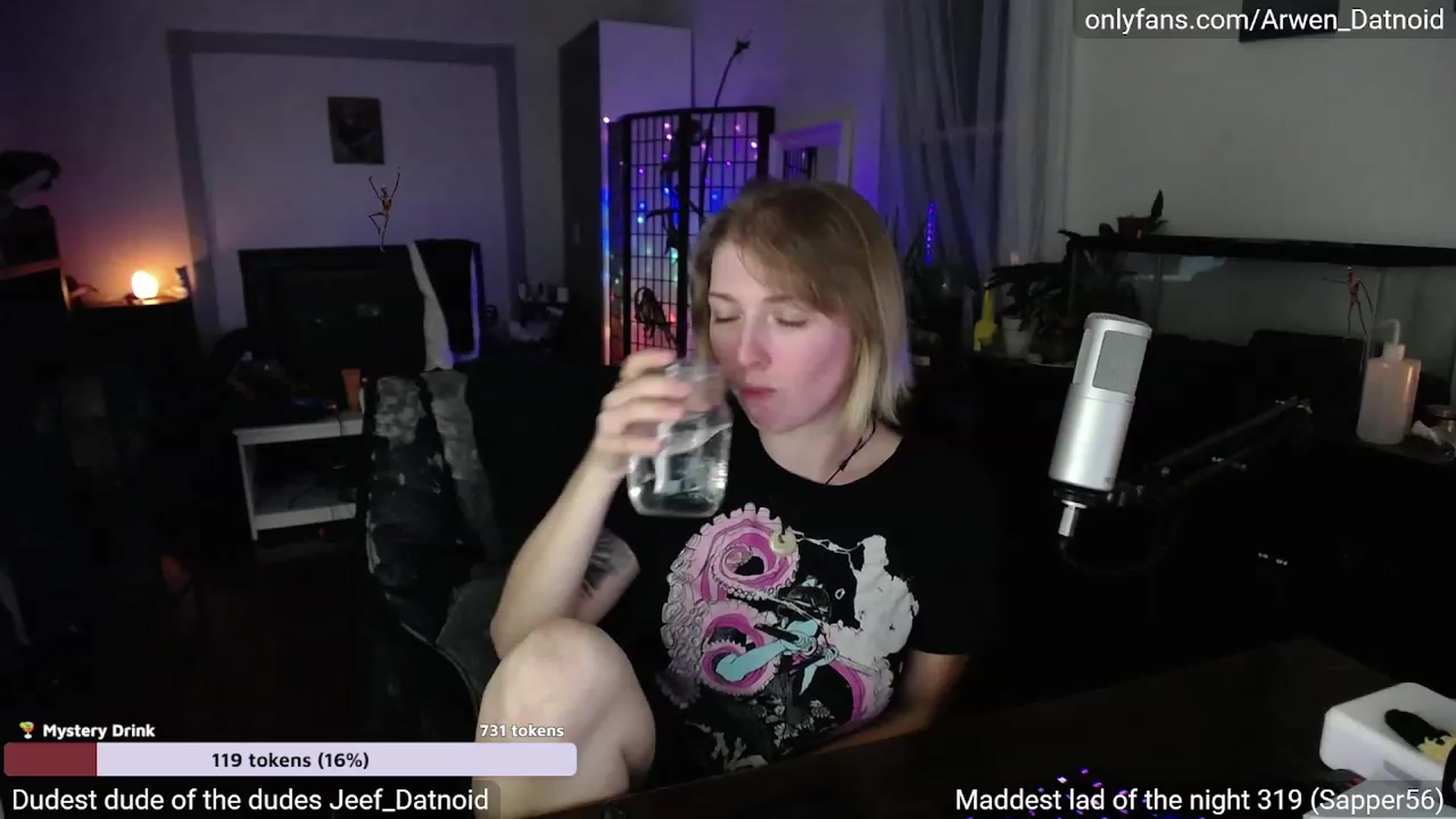 Gallery image thumbnail from Arwen_Datnoid's myfreecams stream on, 08/25/2023, 04:13 image 12 of 20
