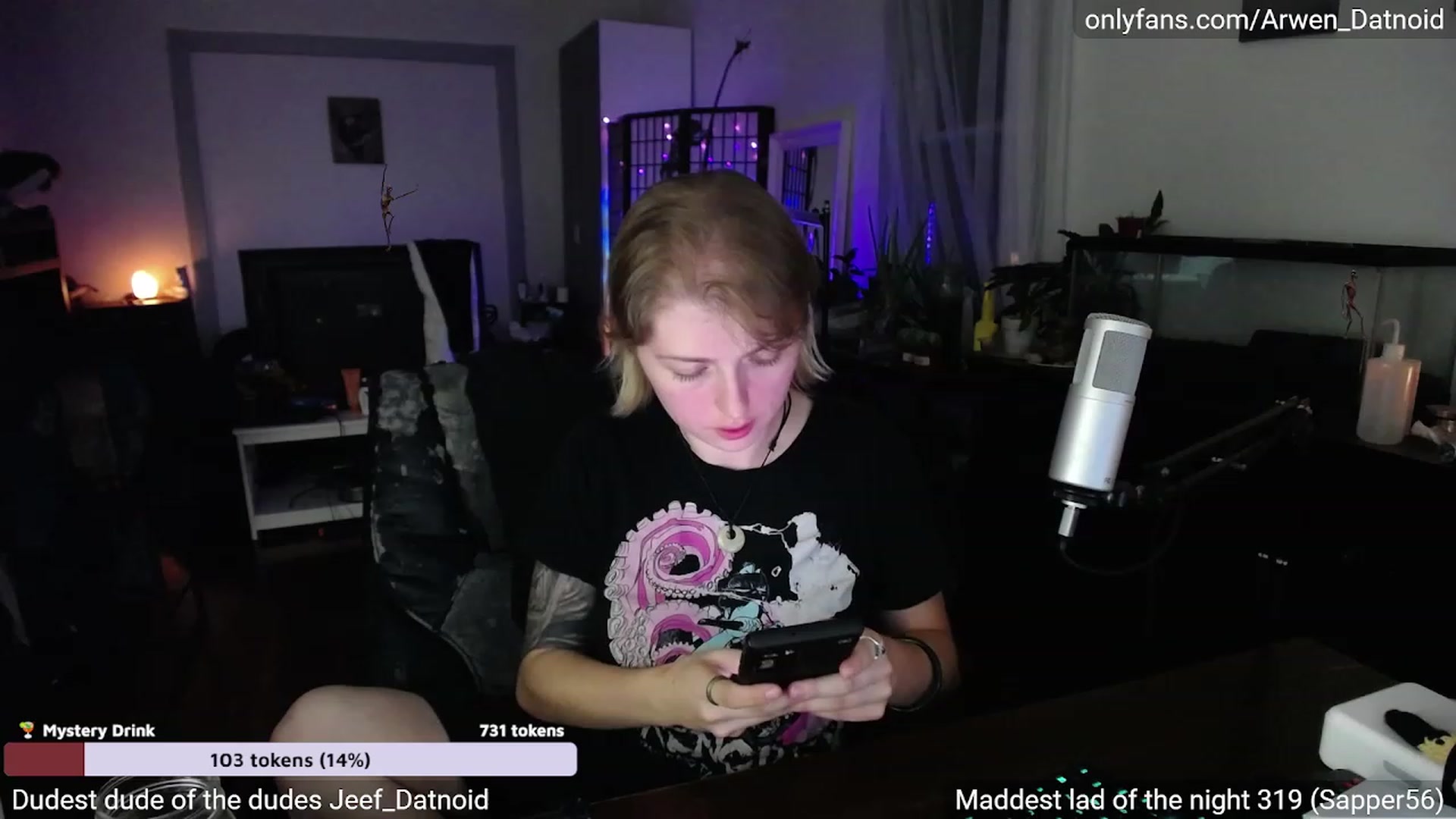 Gallery image thumbnail from Arwen_Datnoid's myfreecams stream on, 08/25/2023, 04:13 image 7 of 20