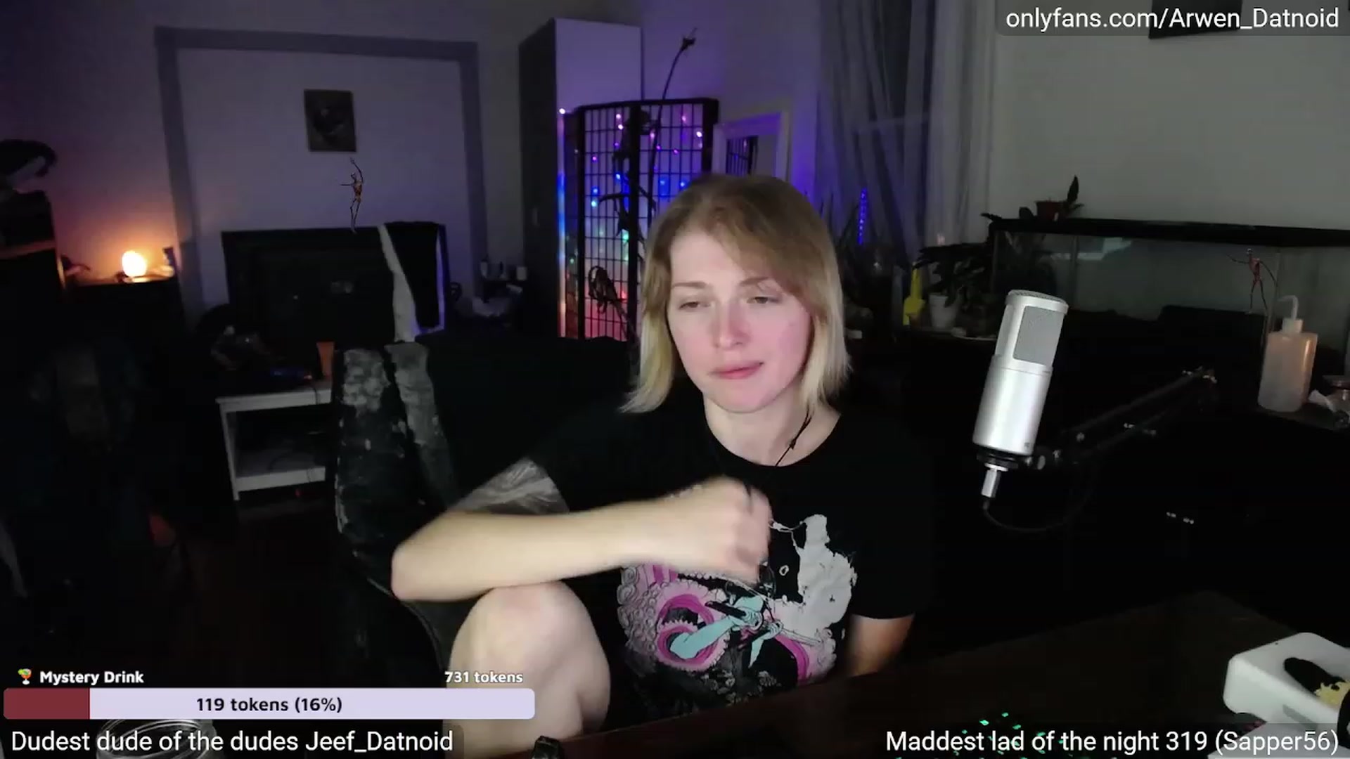 Gallery image thumbnail from Arwen_Datnoid's myfreecams stream on, 08/25/2023, 04:13 image 13 of 20