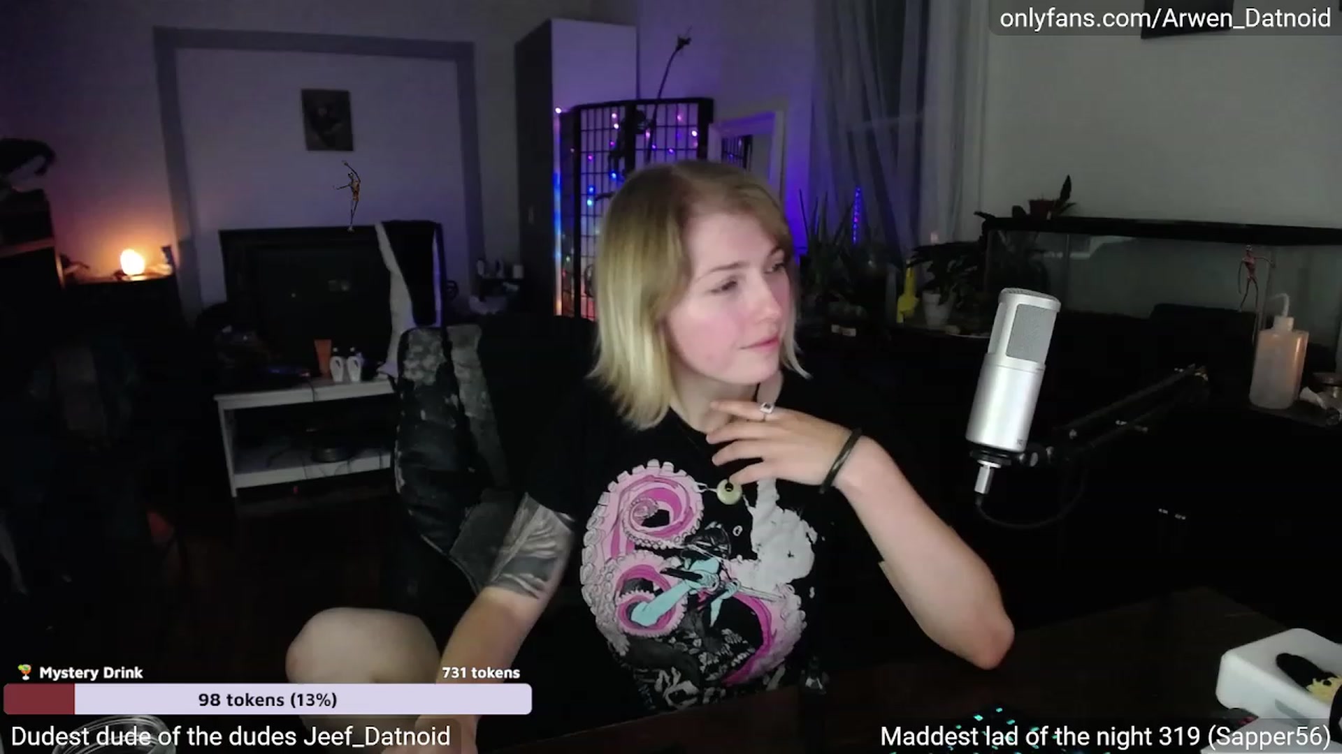 Gallery image thumbnail from Arwen_Datnoid's myfreecams stream on, 08/25/2023, 04:13 image 3 of 20