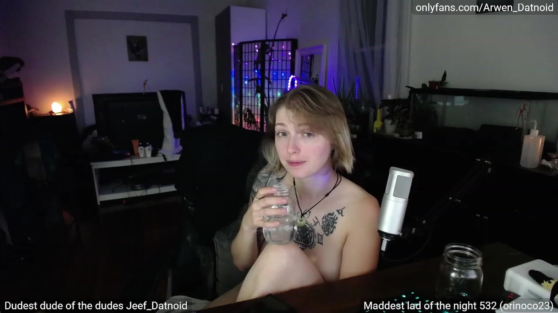 Gallery image thumbnail from Arwen_Datnoid's myfreecams stream on, 08/25/2023, 06:20 image 9 of 20