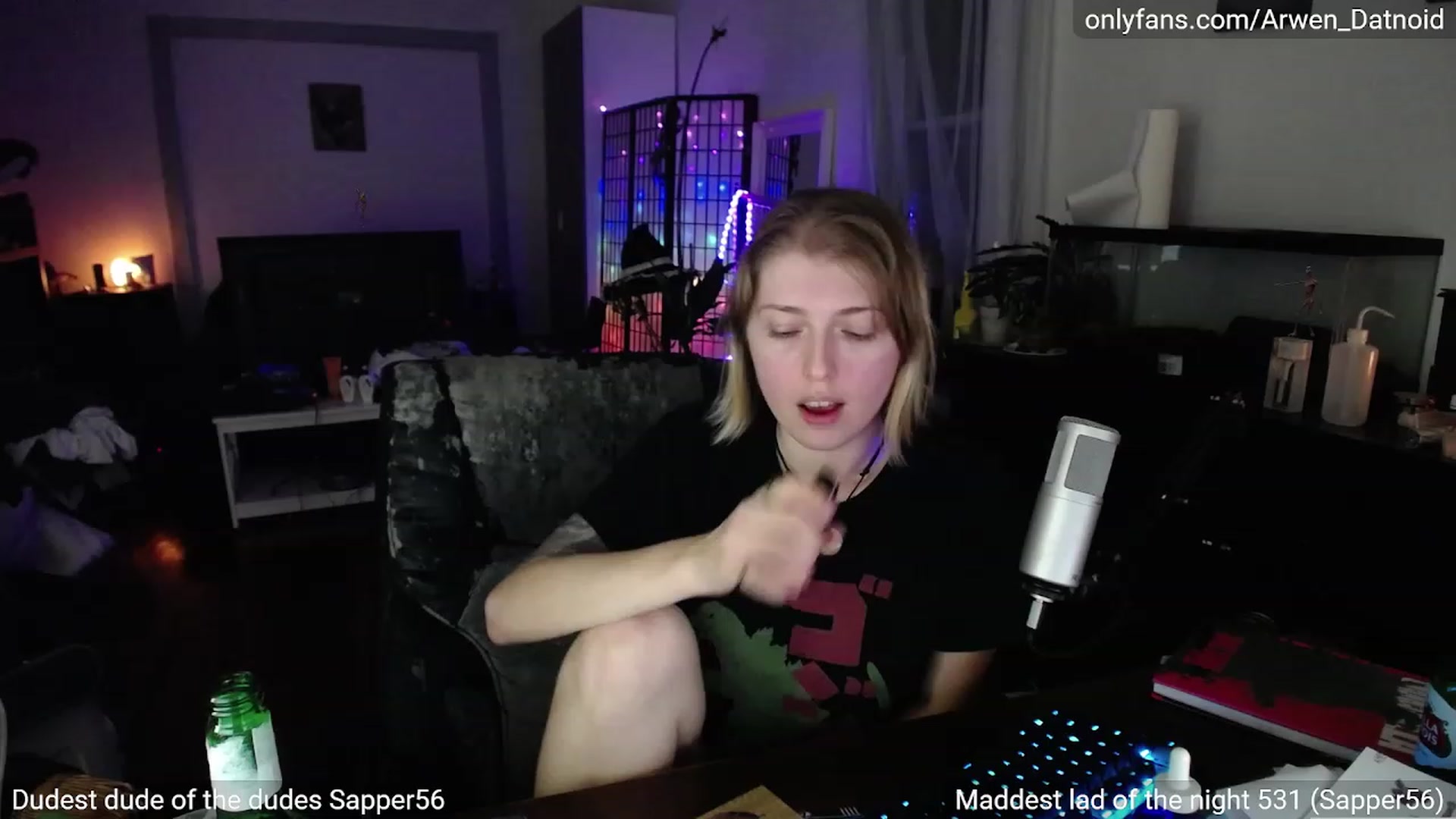 Gallery image thumbnail from Arwen_Datnoid's myfreecams stream on, 09/15/2023, 04:34 image 17 of 20