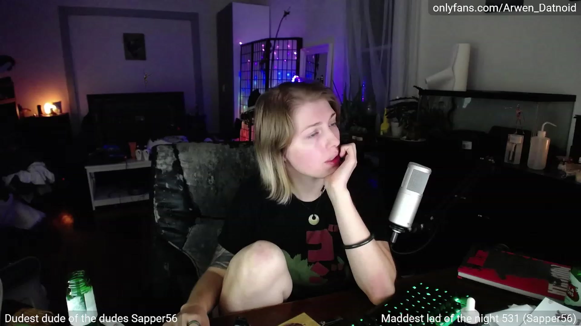 Gallery image thumbnail from Arwen_Datnoid's myfreecams stream on, 09/15/2023, 04:34 image 12 of 20