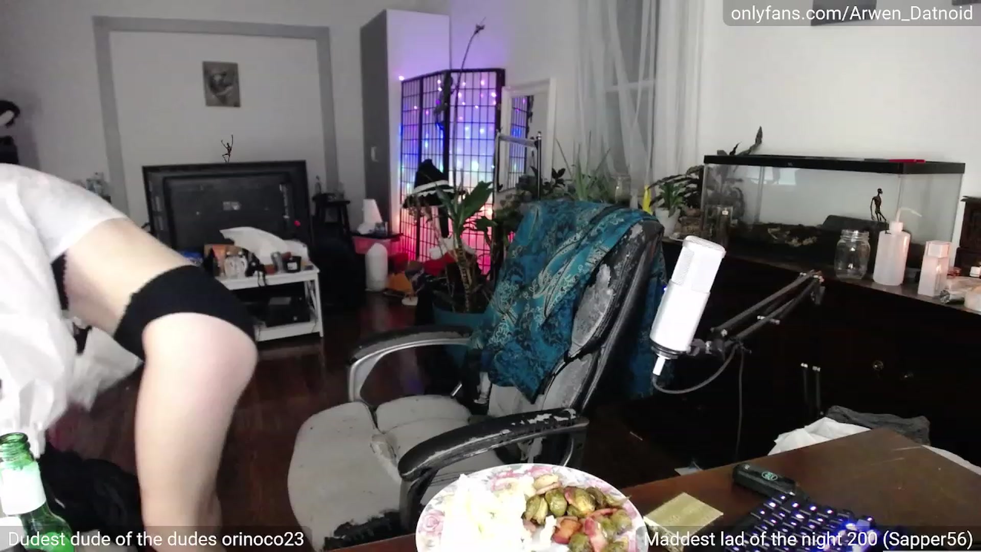 Gallery image thumbnail from Arwen_Datnoid's myfreecams stream on, 09/23/2023, 01:38 image 4 of 20