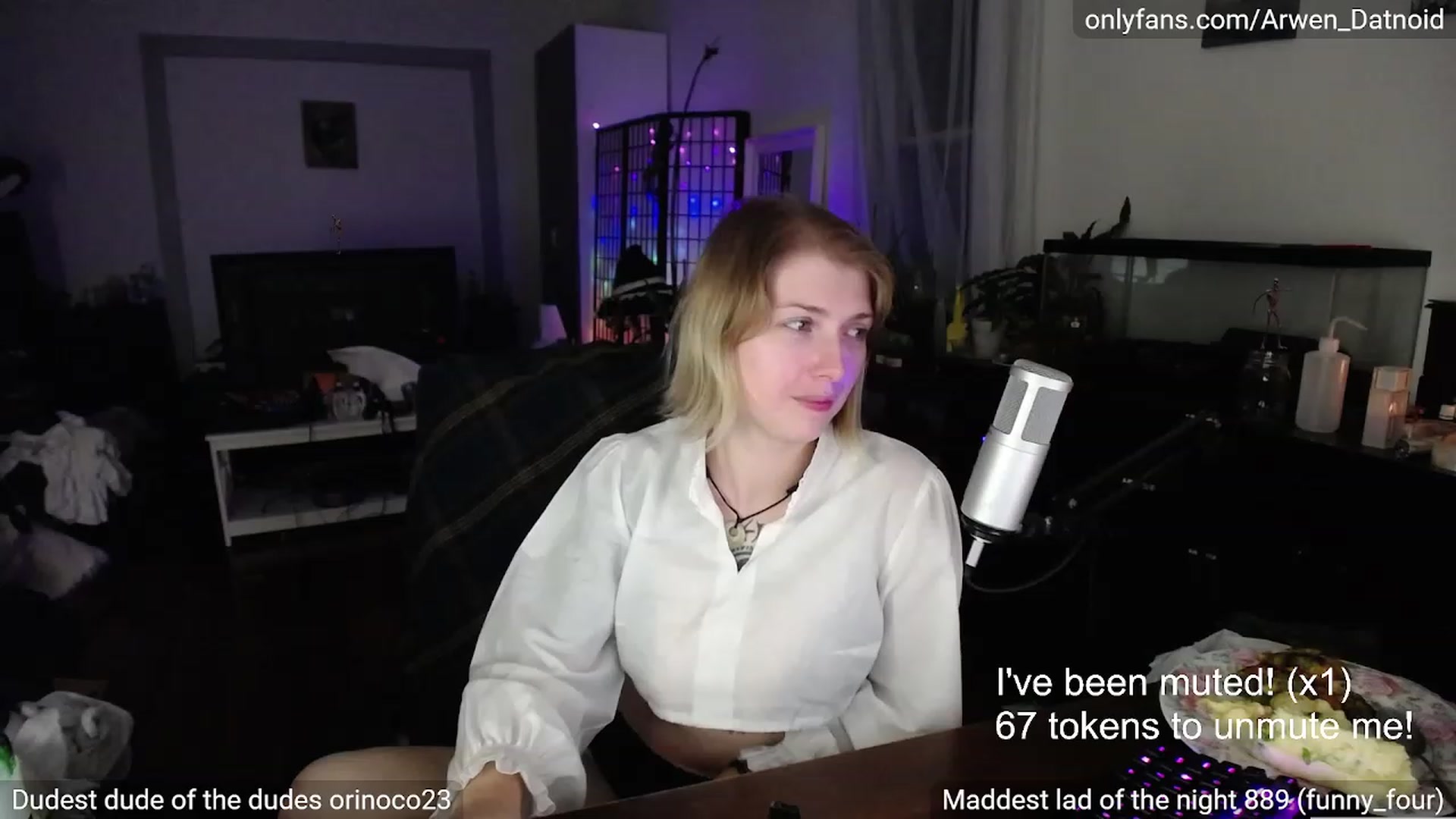 Gallery image thumbnail from Arwen_Datnoid's myfreecams stream on, 09/23/2023, 02:06 image 4 of 20