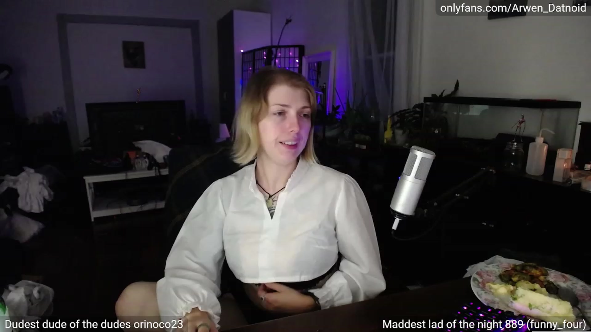 Gallery image thumbnail from Arwen_Datnoid's myfreecams stream on, 09/23/2023, 02:06 image 2 of 20