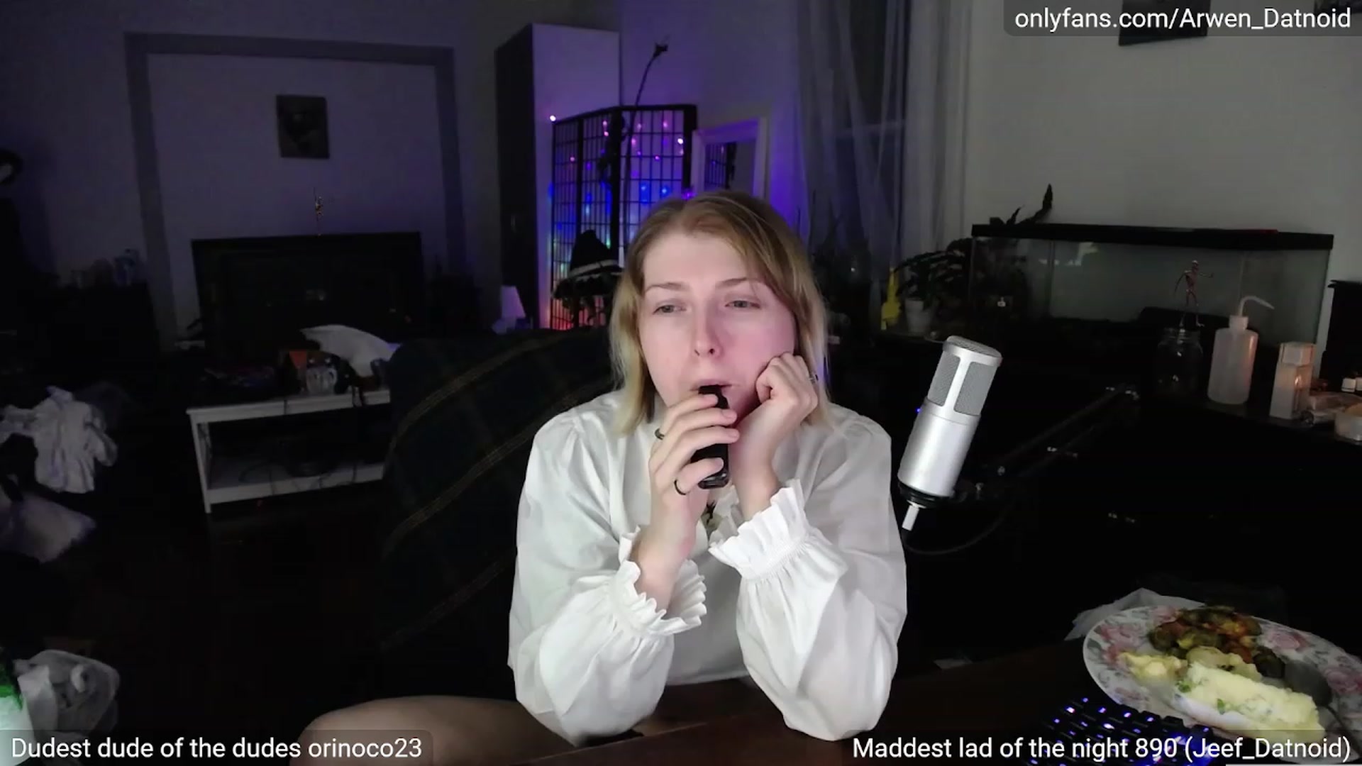 Gallery image thumbnail from Arwen_Datnoid's myfreecams stream on, 09/23/2023, 02:06 image 16 of 20