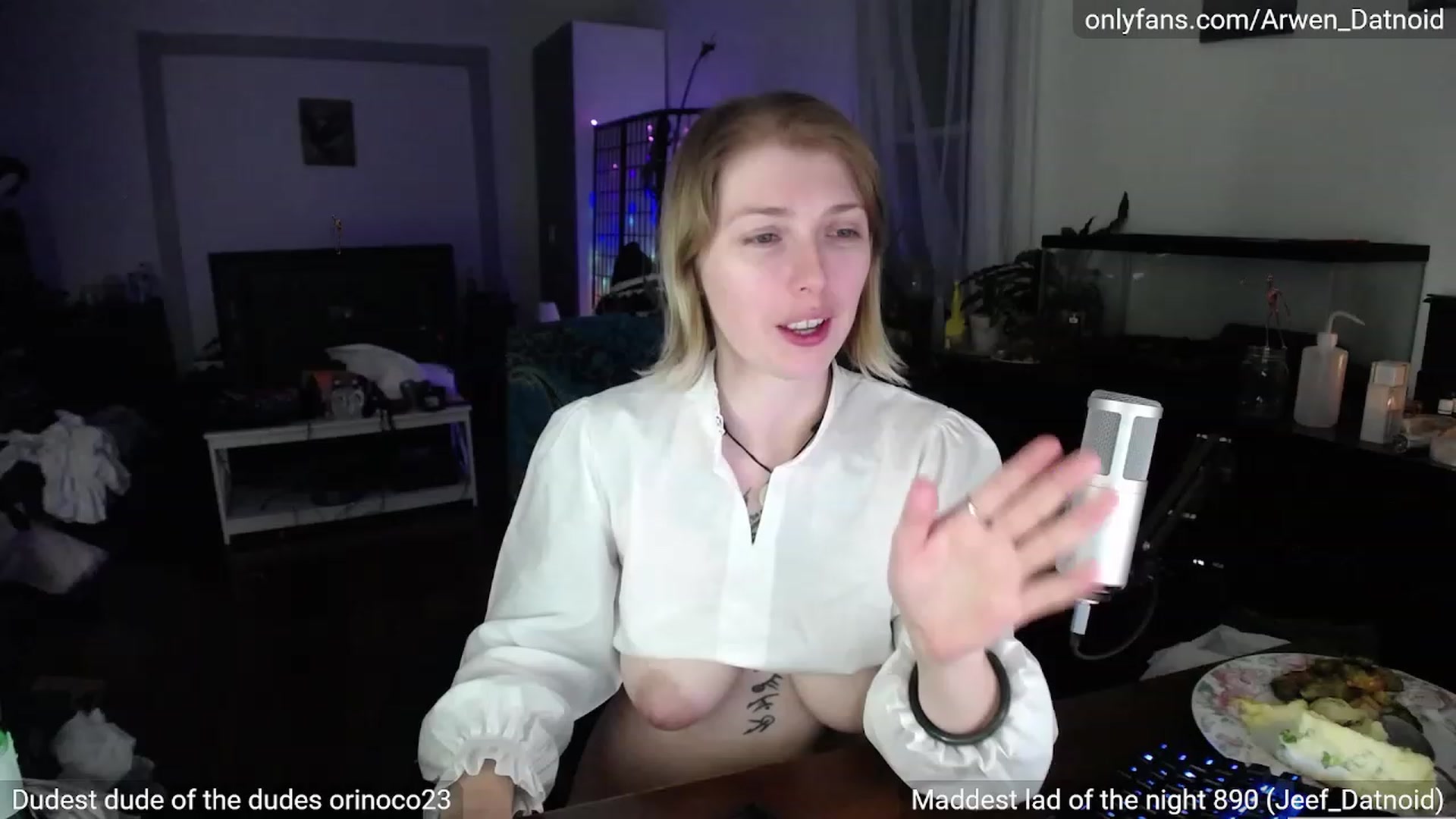 Gallery image thumbnail from Arwen_Datnoid's myfreecams stream on, 09/23/2023, 06:38 image 3 of 20