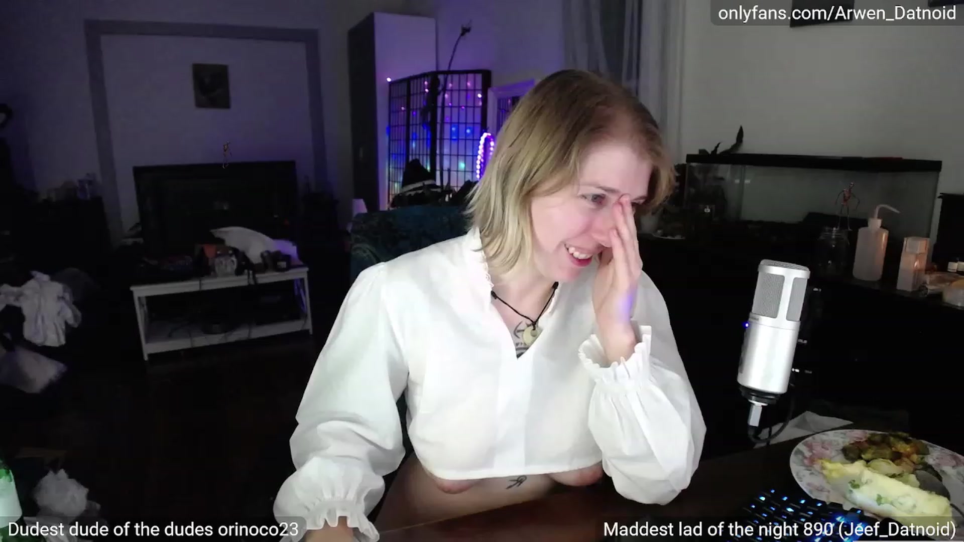 Gallery image thumbnail from Arwen_Datnoid's myfreecams stream on, 09/23/2023, 06:38 image 8 of 20