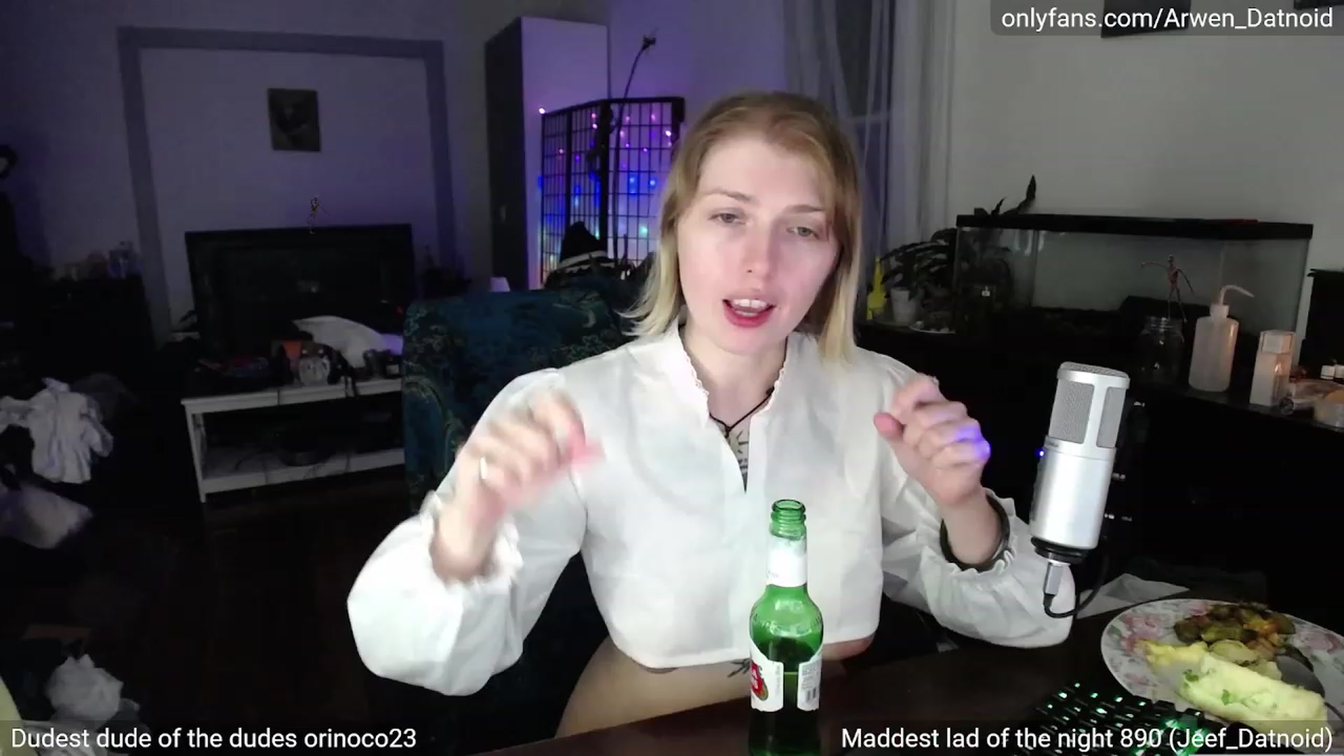 Gallery image thumbnail from Arwen_Datnoid's myfreecams stream on, 09/23/2023, 06:38 image 16 of 20