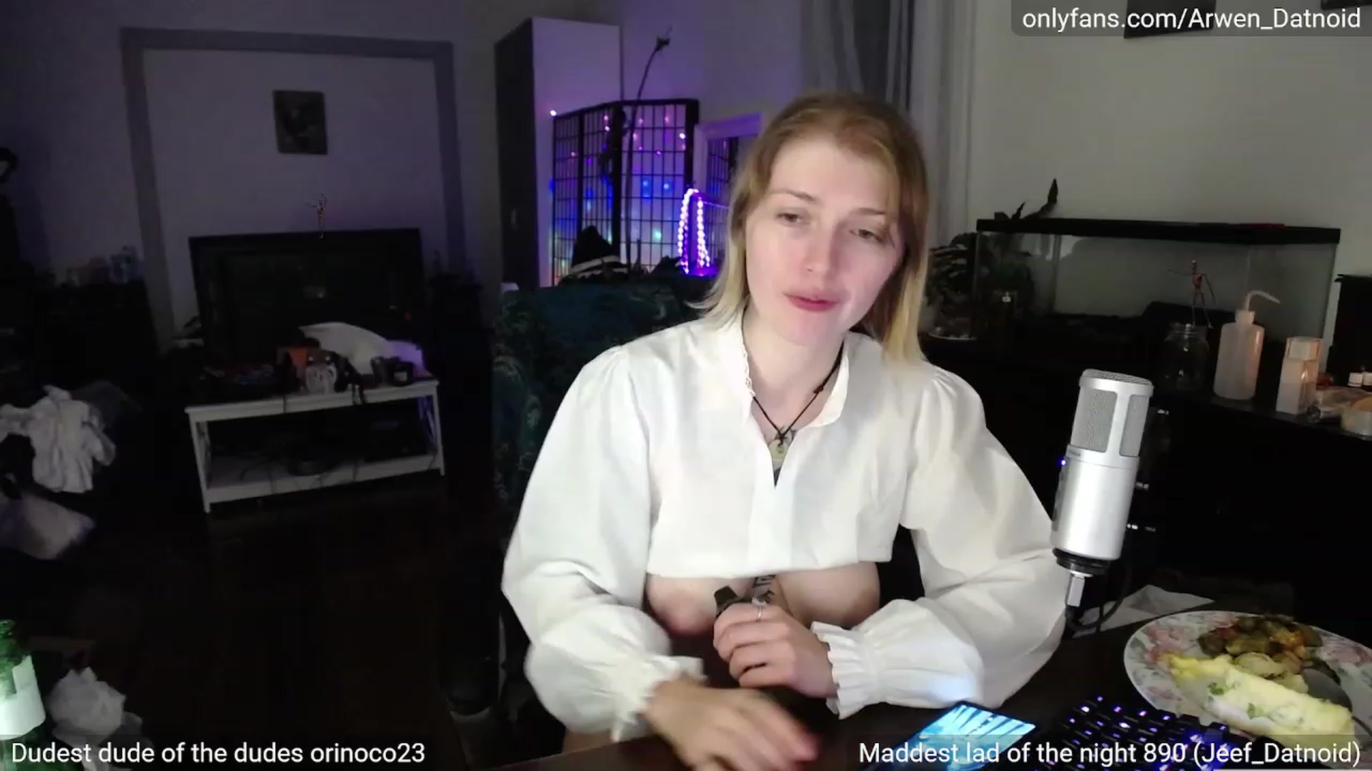 Gallery image thumbnail from Arwen_Datnoid's myfreecams stream on, 09/23/2023, 06:38 image 18 of 20