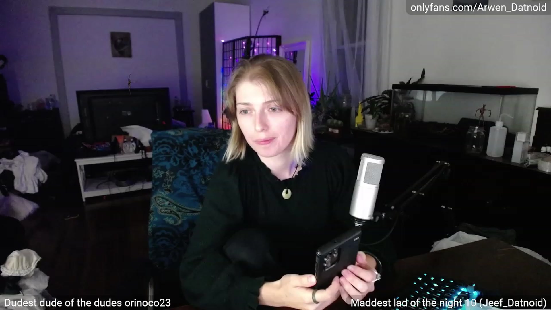 Gallery image thumbnail from Arwen_Datnoid's myfreecams stream on, 09/24/2023, 02:08 image 5 of 20