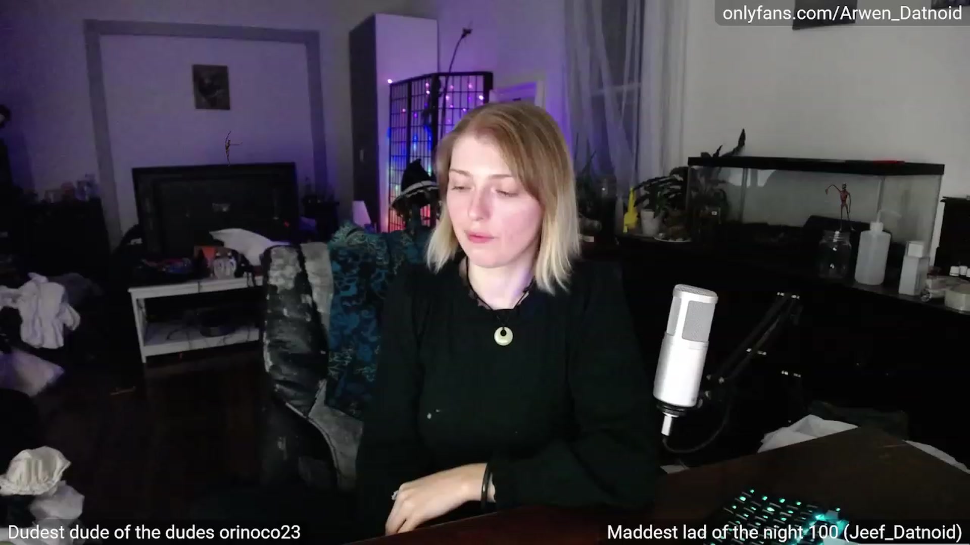 Gallery image thumbnail from Arwen_Datnoid's myfreecams stream on, 09/24/2023, 03:34 image 1 of 20