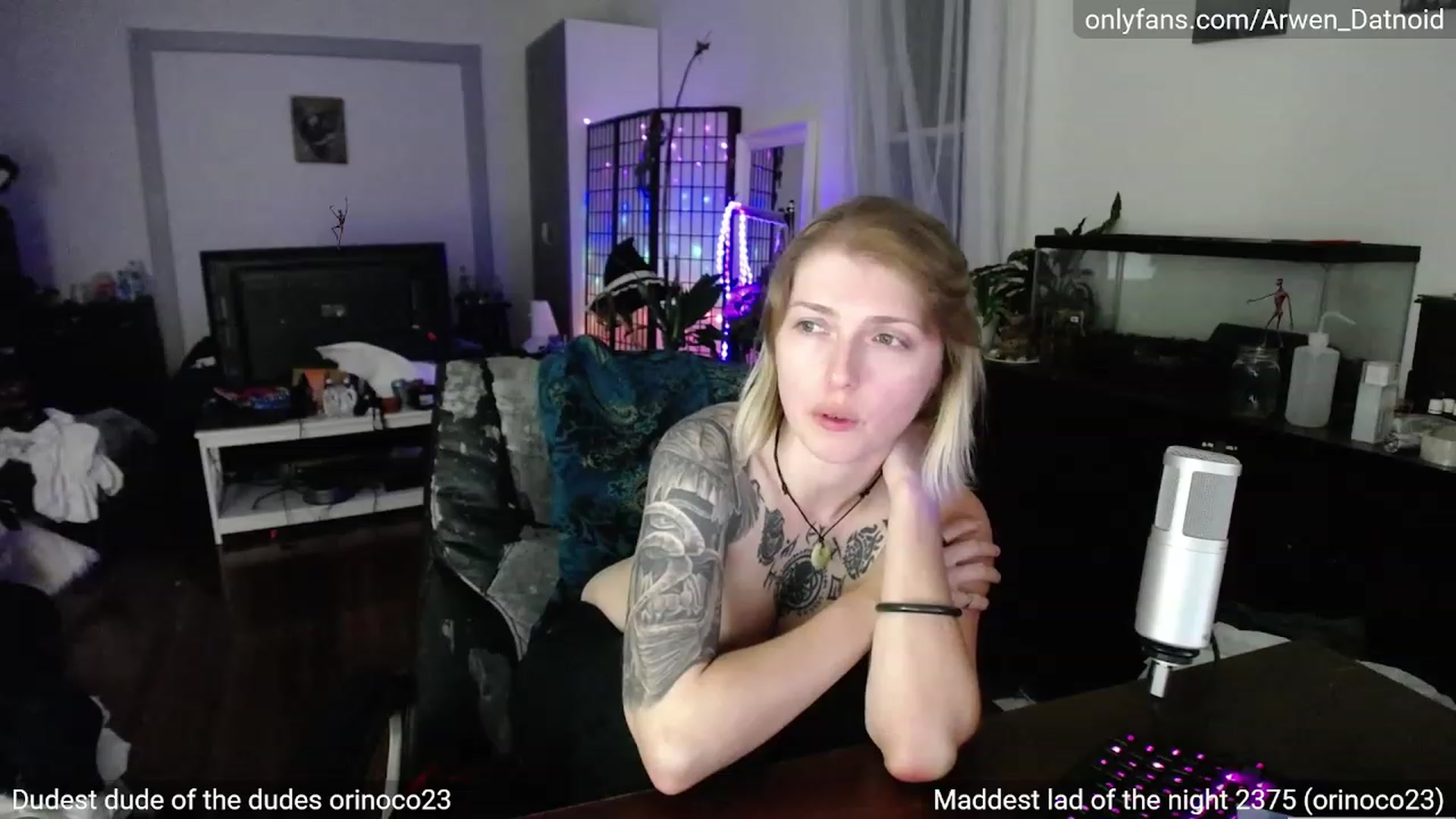 Gallery image thumbnail from Arwen_Datnoid's myfreecams stream on, 09/24/2023, 04:47 image 18 of 20