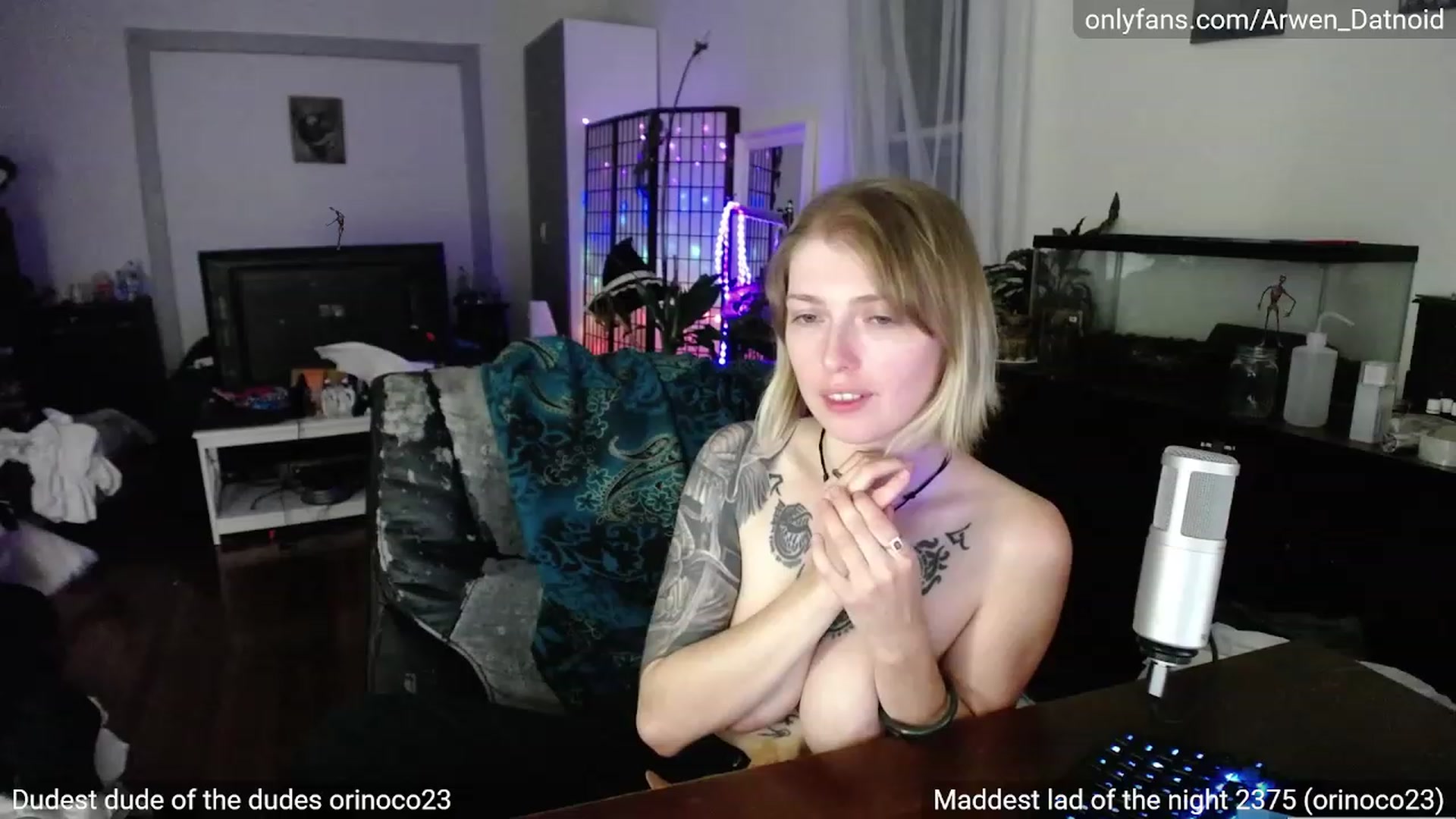 Gallery image thumbnail from Arwen_Datnoid's myfreecams stream on, 09/24/2023, 04:47 image 15 of 20