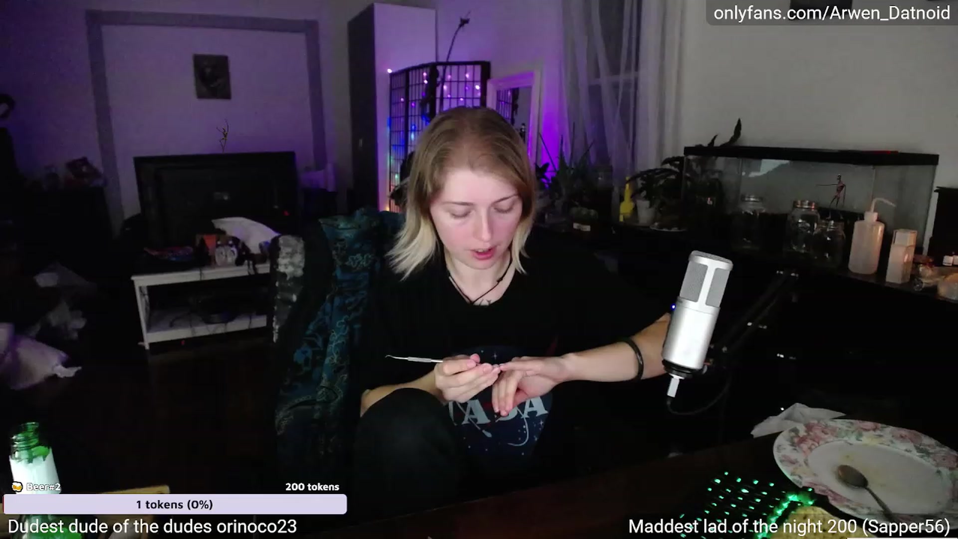 Gallery image thumbnail from Arwen_Datnoid's myfreecams stream on, 09/30/2023, 04:10 image 4 of 20