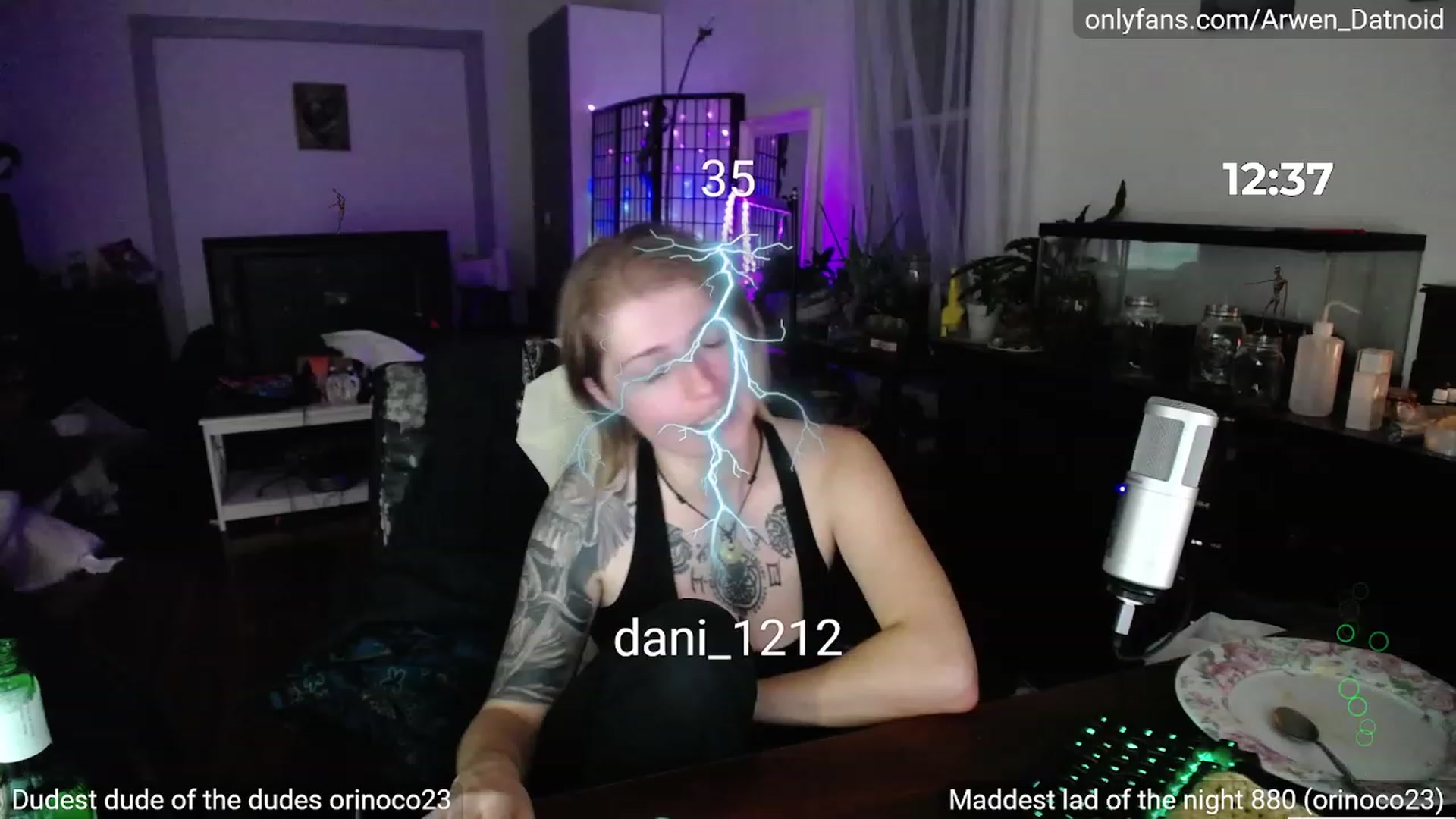 Gallery image thumbnail from Arwen_Datnoid's myfreecams stream on, 09/30/2023, 04:10 image 18 of 20