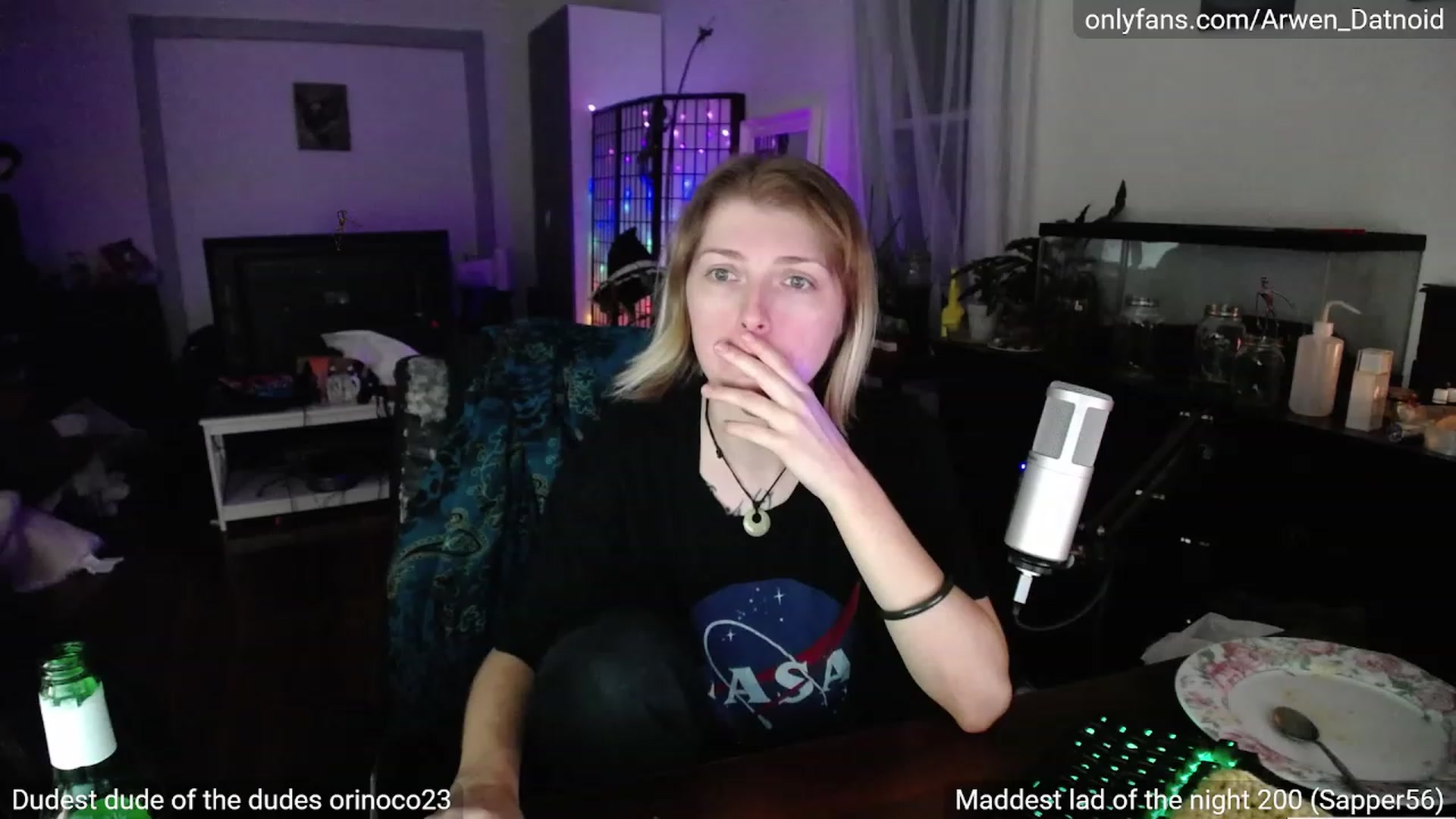 Gallery image thumbnail from Arwen_Datnoid's myfreecams stream on, 09/30/2023, 04:10 image 2 of 20