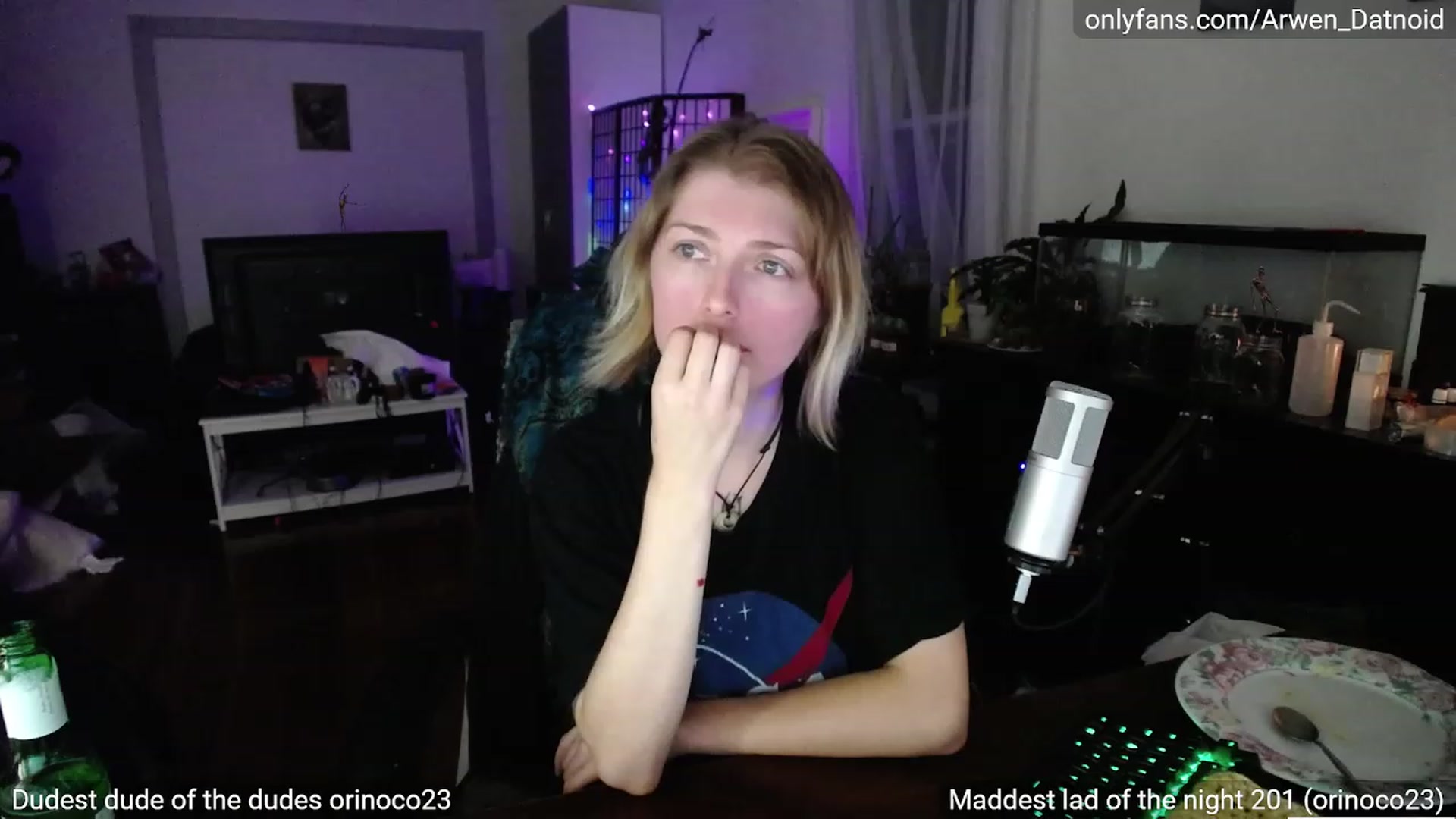 Gallery image thumbnail from Arwen_Datnoid's myfreecams stream on, 09/30/2023, 04:10 image 11 of 20