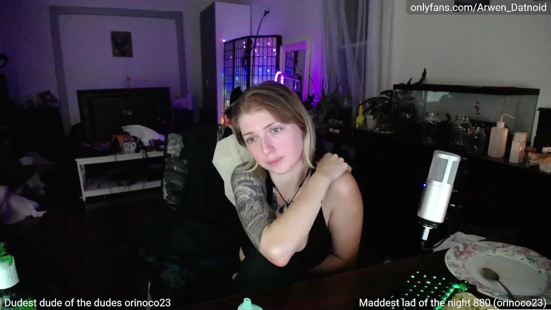 Gallery image thumbnail from Arwen_Datnoid's myfreecams stream on, 09/30/2023, 04:10 image 20 of 20