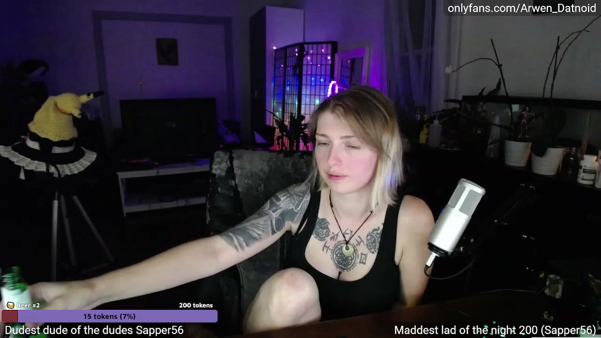 Gallery image thumbnail from Arwen_Datnoid's myfreecams stream on, 10/07/2023, 03:21 image 7 of 20