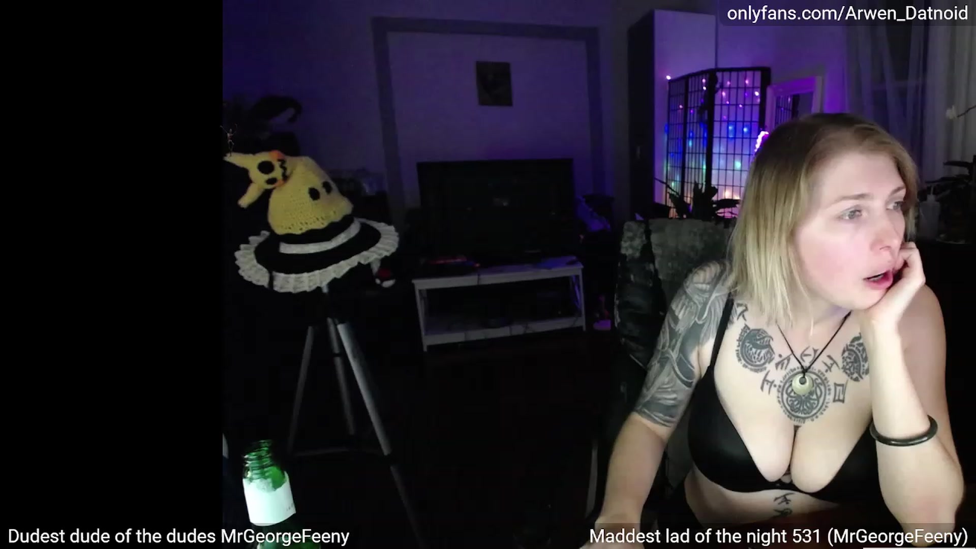 Gallery image thumbnail from Arwen_Datnoid's myfreecams stream on, 10/07/2023, 04:31 image 10 of 20