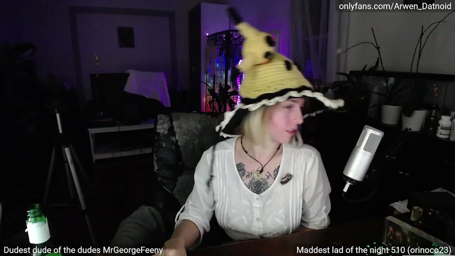 Gallery image thumbnail from Arwen_Datnoid's myfreecams stream on, 10/08/2023, 04:06 image 3 of 20