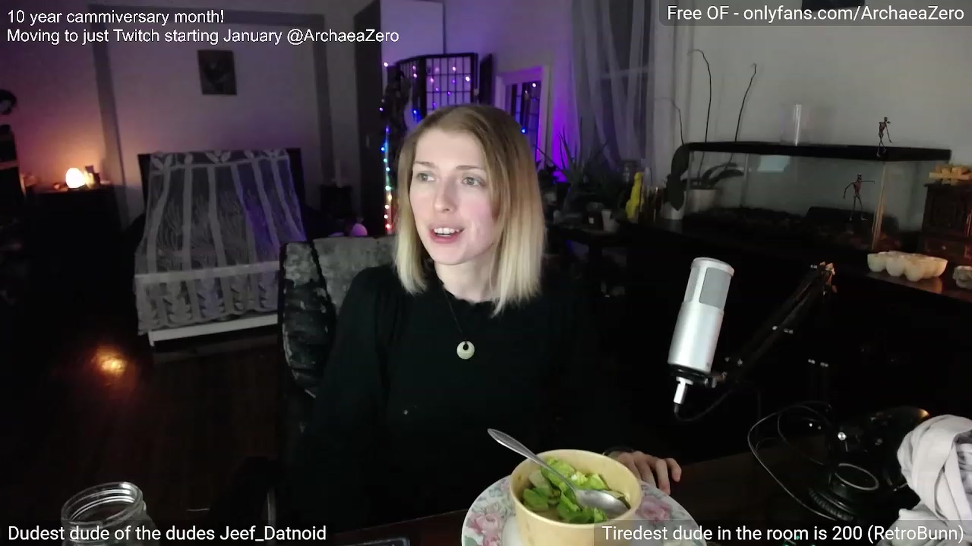 Gallery image thumbnail from Arwen_Datnoid's myfreecams stream on, 12/16/2023, 04:00 image 13 of 20