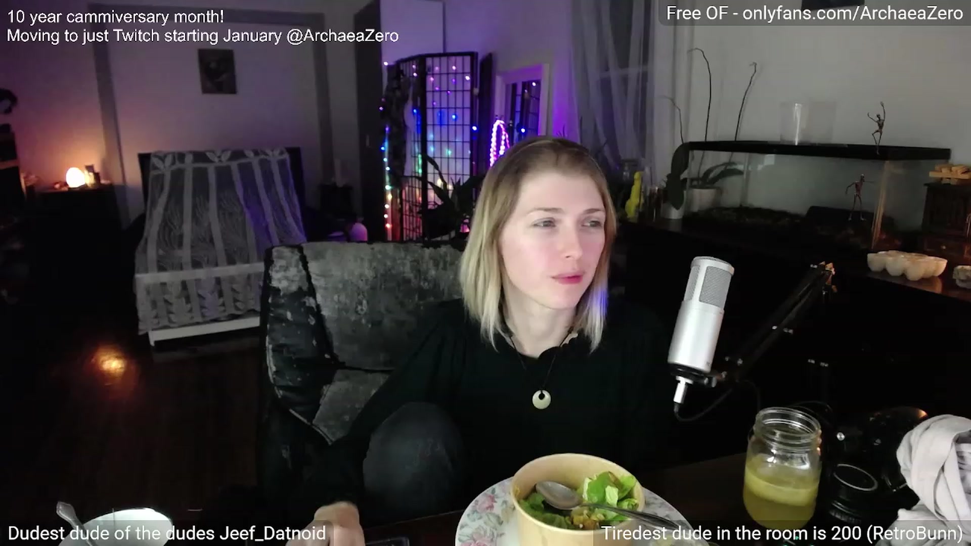 Gallery image thumbnail from Arwen_Datnoid's myfreecams stream on, 12/16/2023, 04:00 image 4 of 20