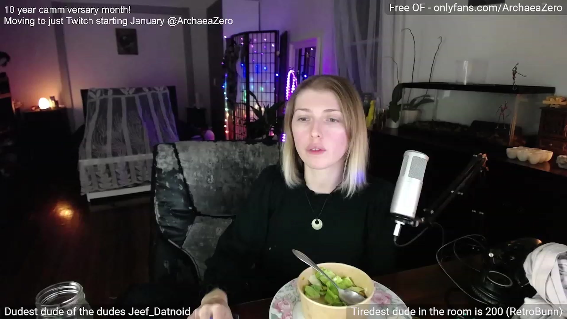 Gallery image thumbnail from Arwen_Datnoid's myfreecams stream on, 12/16/2023, 04:00 image 15 of 20