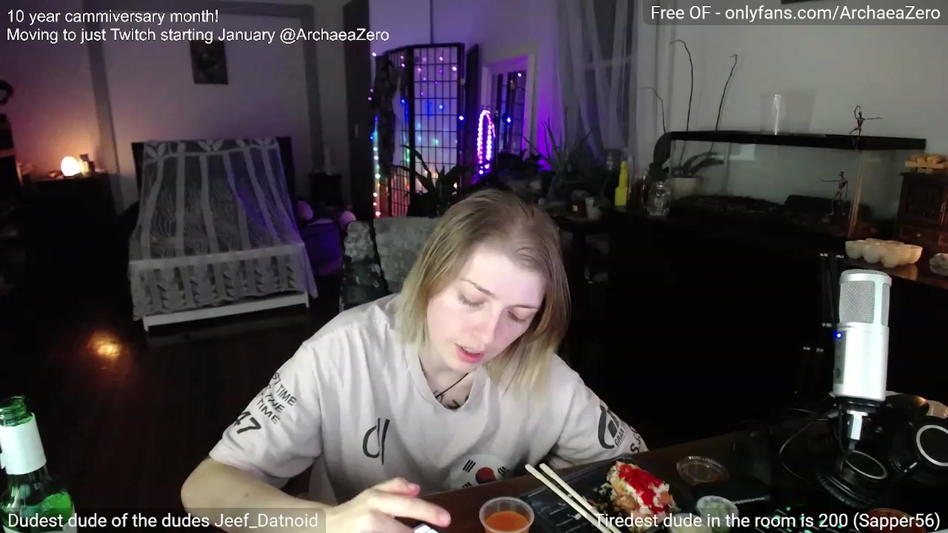 Gallery image thumbnail from Arwen_Datnoid's myfreecams stream on, 12/17/2023, 05:52 image 15 of 20