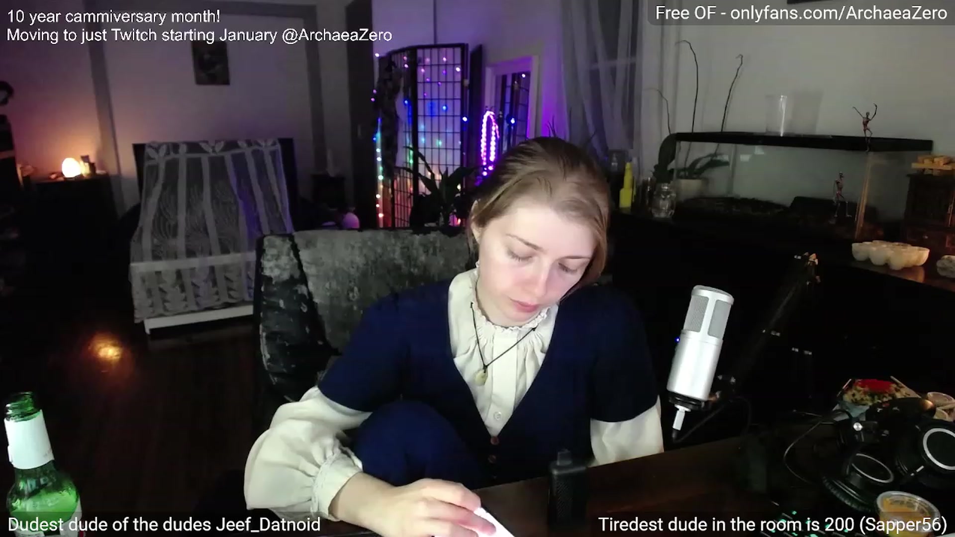 Gallery image thumbnail from Arwen_Datnoid's myfreecams stream on, 12/17/2023, 05:52 image 6 of 20