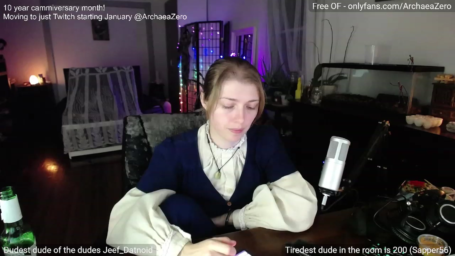 Gallery image thumbnail from Arwen_Datnoid's myfreecams stream on, 12/17/2023, 05:52 image 7 of 20