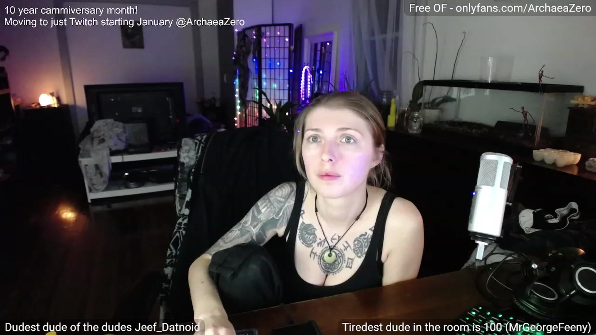 Gallery image thumbnail from Arwen_Datnoid's myfreecams stream on, 12/22/2023, 05:36 image 16 of 20