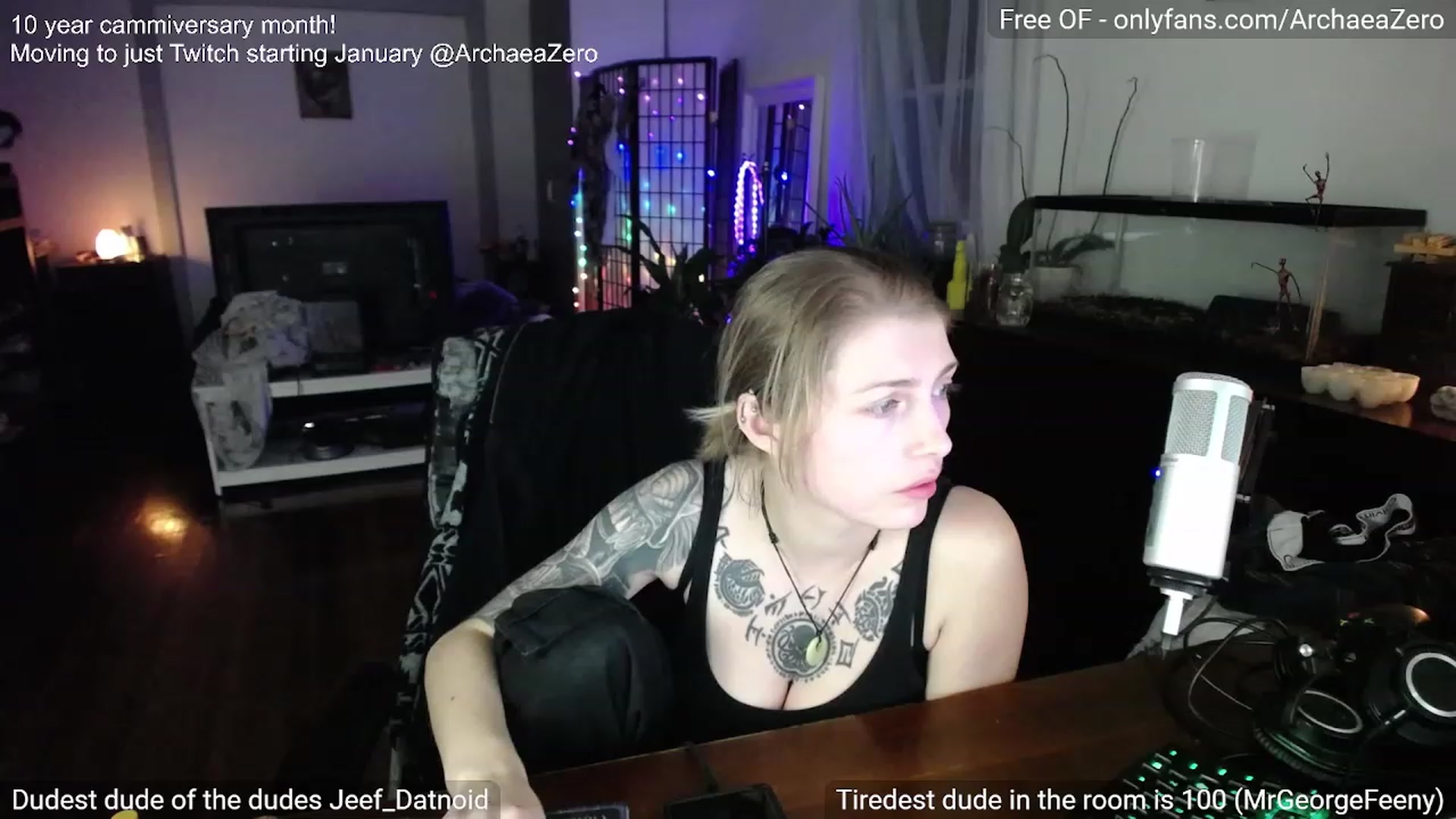 Gallery image thumbnail from Arwen_Datnoid's myfreecams stream on, 12/22/2023, 05:36 image 17 of 20